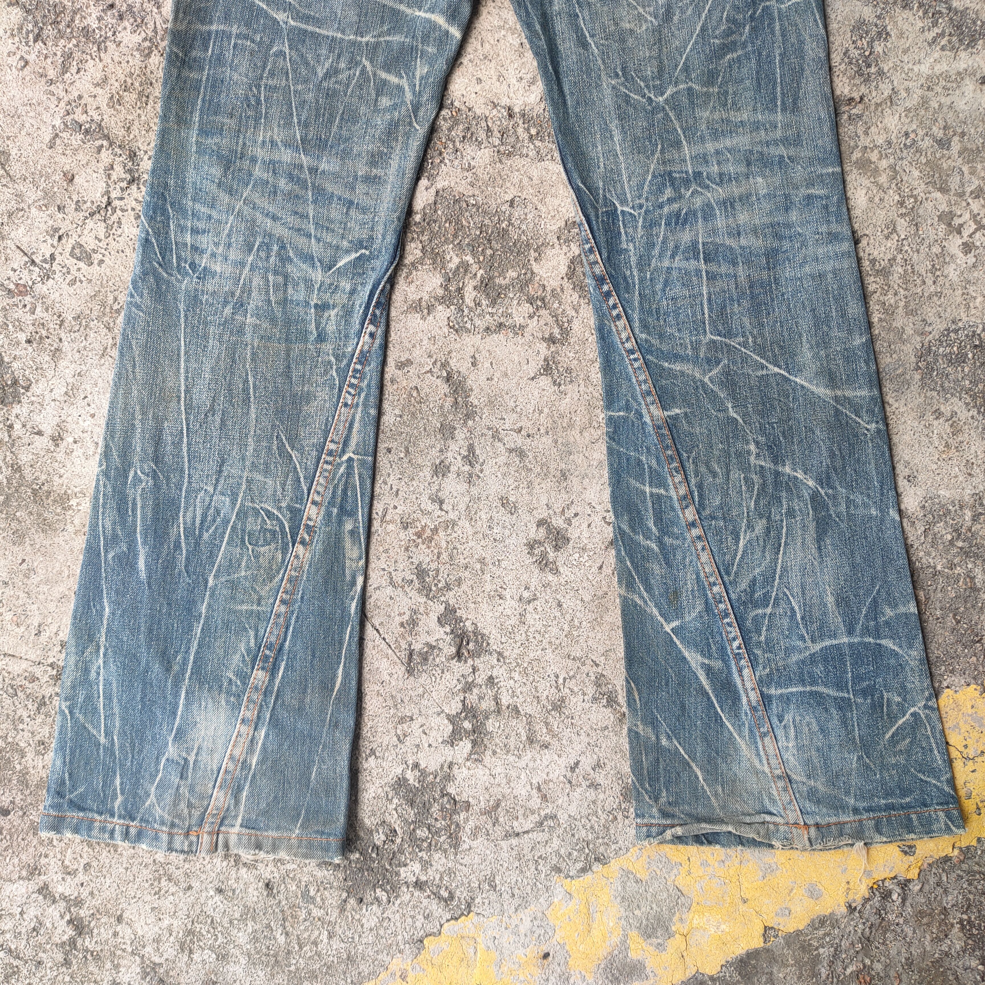 Japanese Brand FLARE VINTAGE JAPANESE RIPPEP RUSTY JEANS DENIM PANTS Size US 31 - 10 Thumbnail
