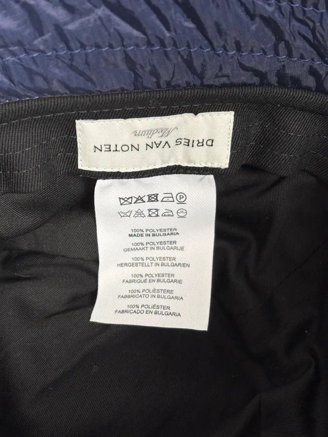Dries Van Noten Dries van Noten Navy Nylon Bucket Hat Size ONE SIZE - 8 Thumbnail