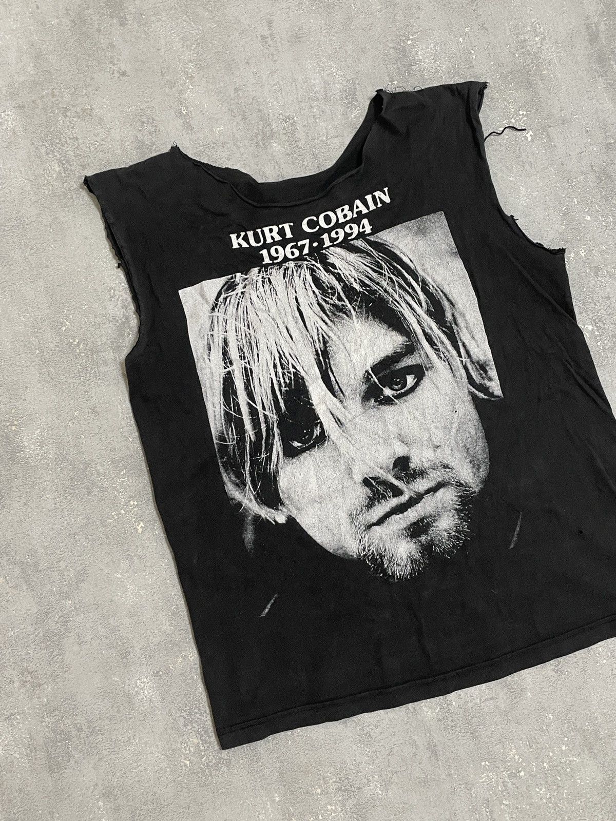 Nirvana Vintage 90s Kurt Cobain Distressed Tank Top Band Tee Rock Size US M / EU 48-50 / 2 - 2 Thumbnail