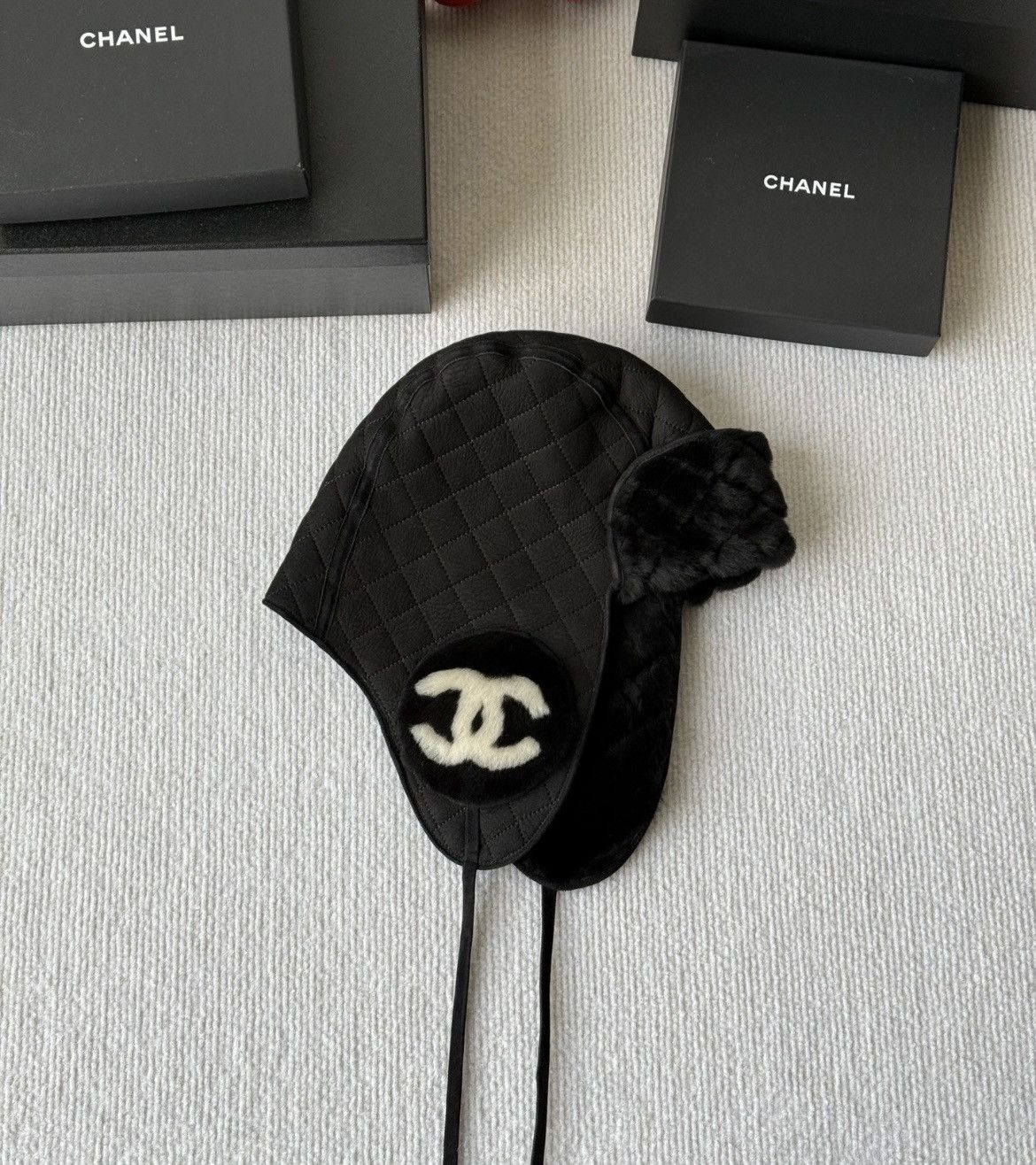Chanel Chanel Black Hat Size ONE SIZE - 1 Thumbnail