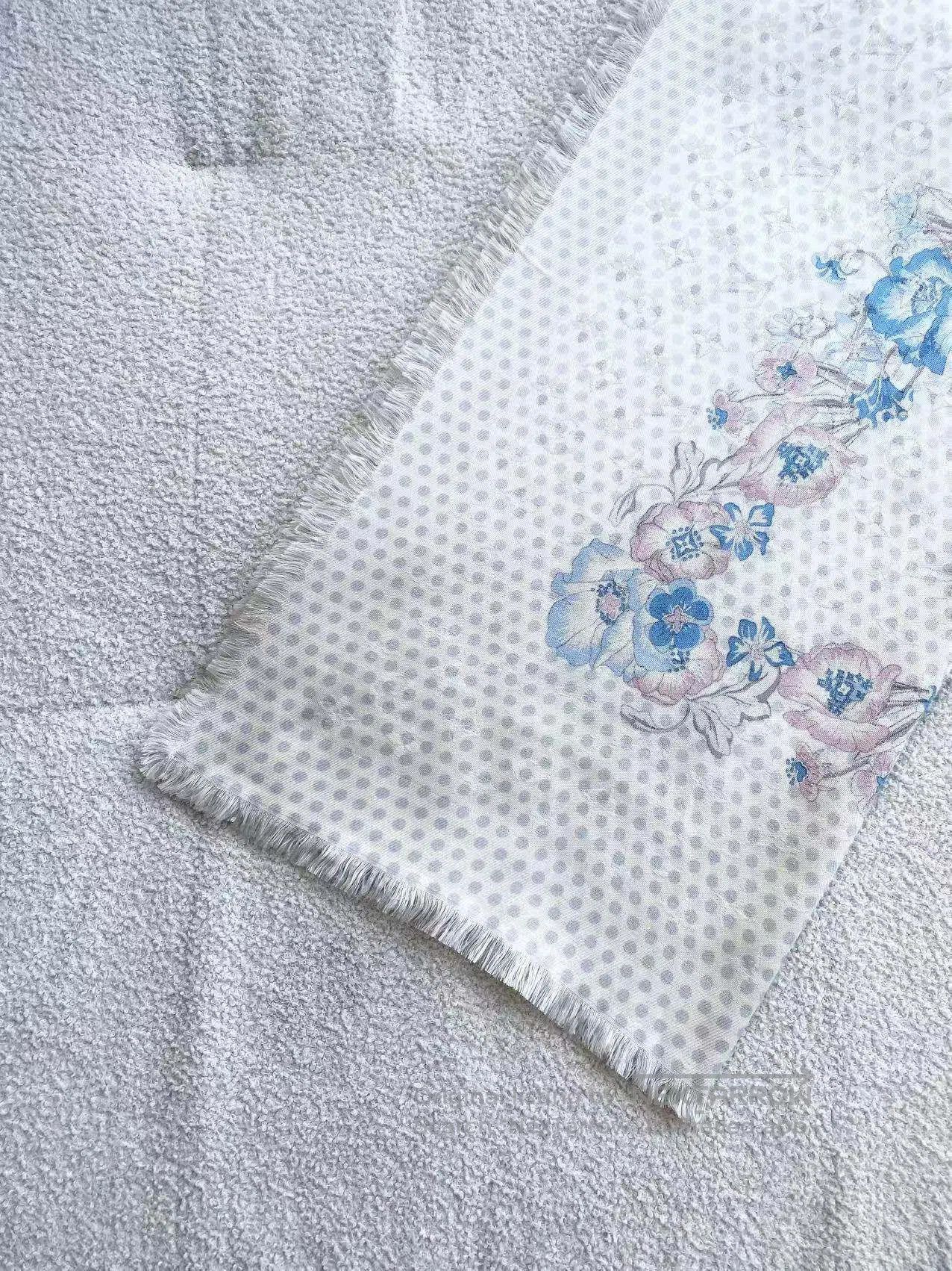 Louis Vuitton Louis Vuitton Floral polka dot scarf| Size ONE SIZE - 3 Thumbnail