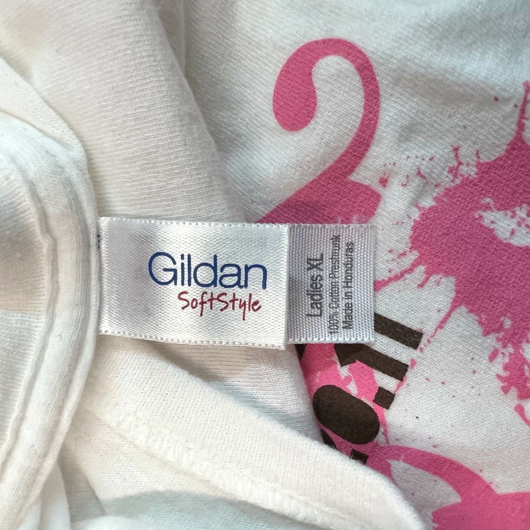 Gildan Gildan Graphic Tee White T Shirt Short Sleeve Women XL Dirty Girl Johnson Creek Graphic Tee Vintage: No Size XL / US 12-14 / IT 48-50 - 4 Thumbnail