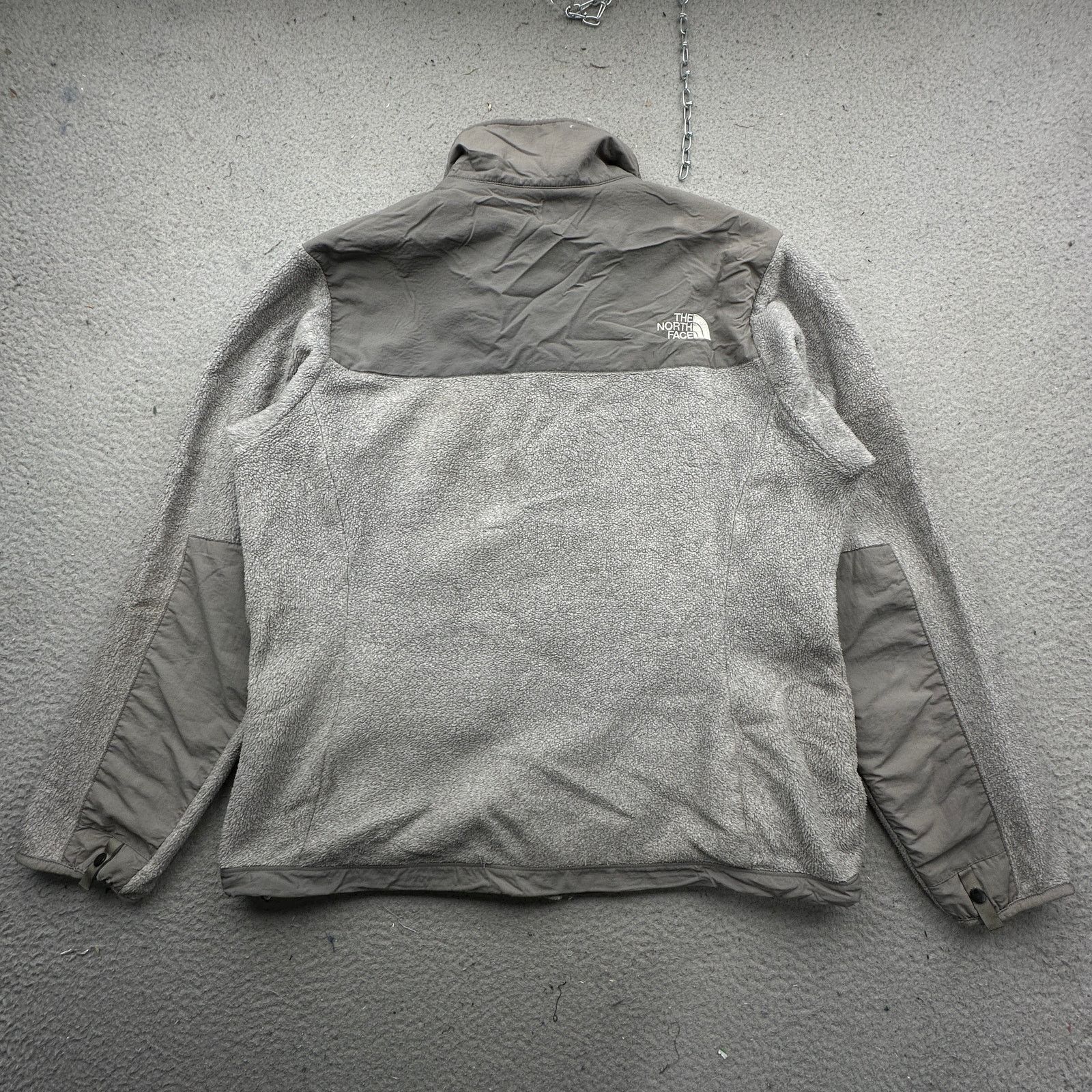 The North Face The North Face Denali Gray Fleece Jacket Womens Large ANLP Size L / US 10 / IT 46 - 13 Thumbnail