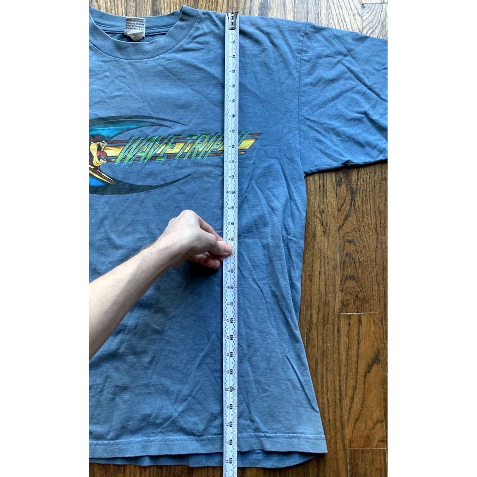 Vintage VINTAGE Looney Tunes TAZ Shirt Mens XL Blue Surf Wave Shore Break 90s Cartoon Taz Size US XL / EU 56 / 4 - 5 Thumbnail
