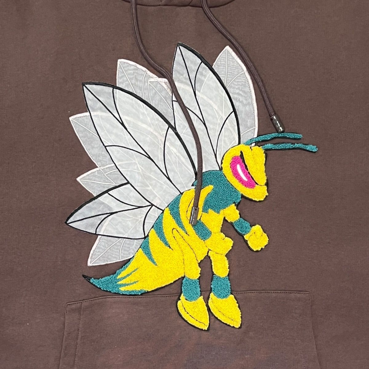 Louis Vuitton LOUIS VUITTON 2022AW Graphic Bee Patch Pullover Hoodie Size US XXL / EU 58 / 5 - 2 Thumbnail