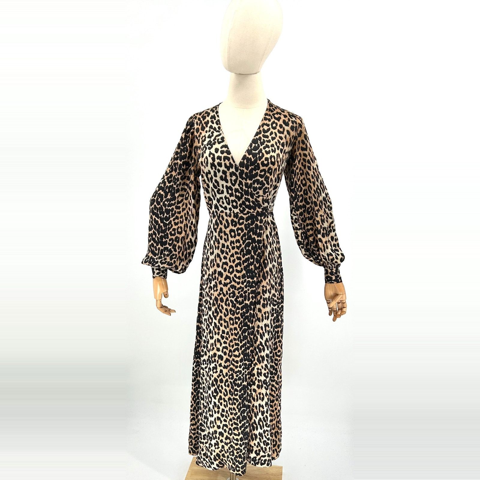 Ganni Ganni Silk Leopard Print Long Sleeve V-Neck Wrap Maxi Dress Size XS / US 0-2 / IT 36-38 - 1 Thumbnail