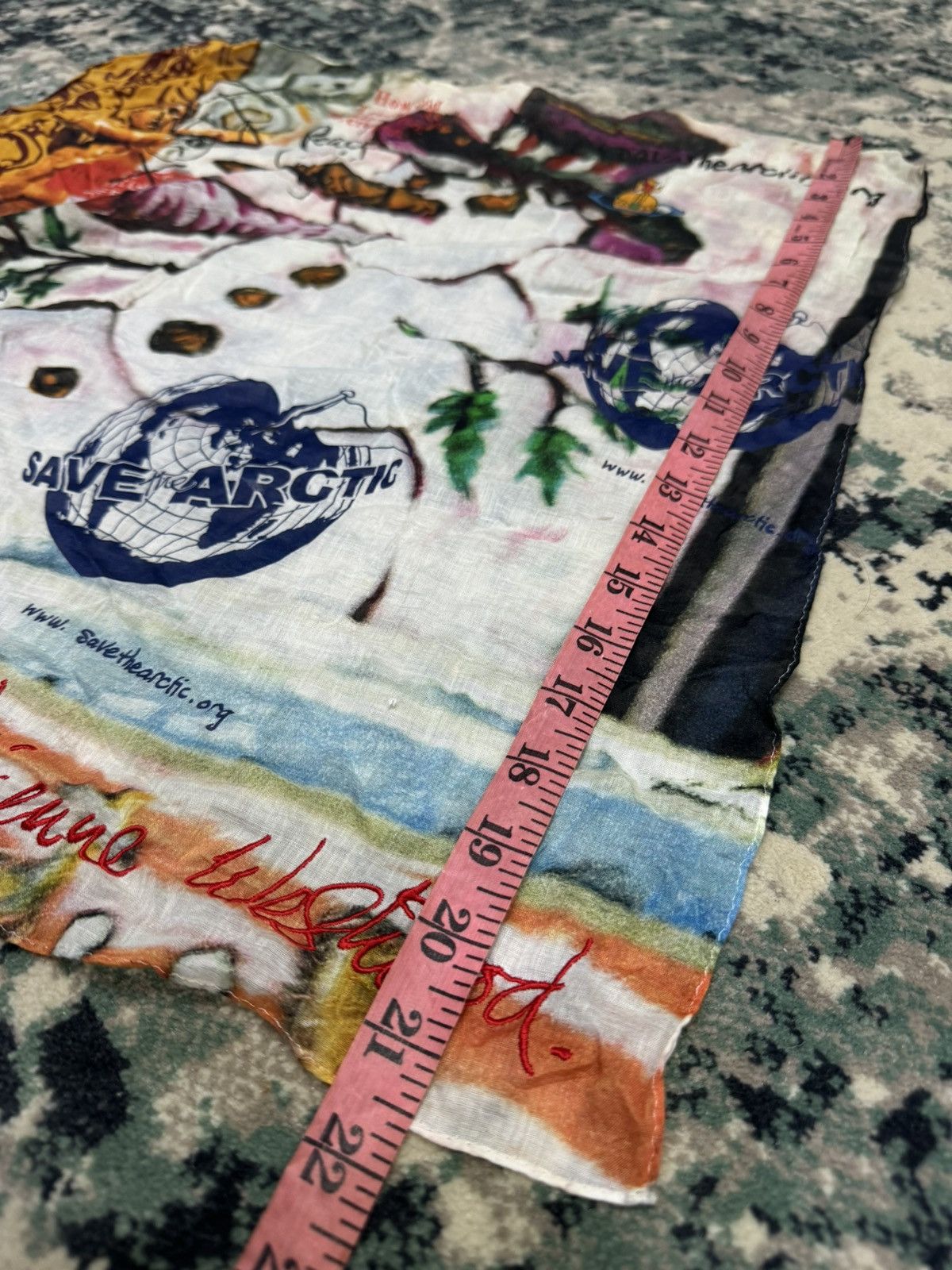 Vivienne Westwood VIVIENNE WESTWOOD 2013 SAVE THE ARCTIC HADNKERCHIEF SCARF Size ONE SIZE - 3 Thumbnail
