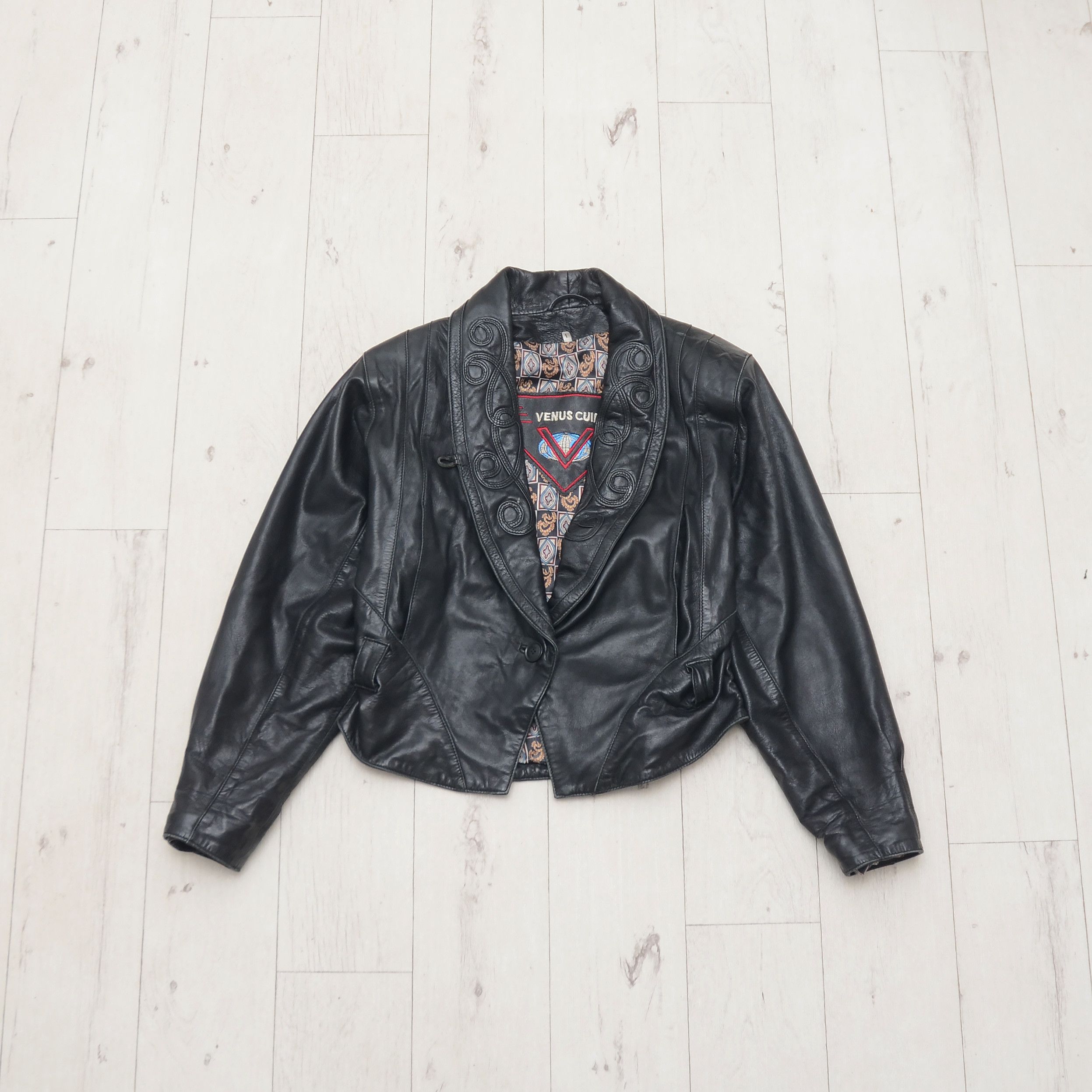 Japanese Brand Vintage Cropped Y2k VENUS CUIR Sheepskin Leather Jacket Boho Size S / US 4 / IT 40 - 7 Thumbnail