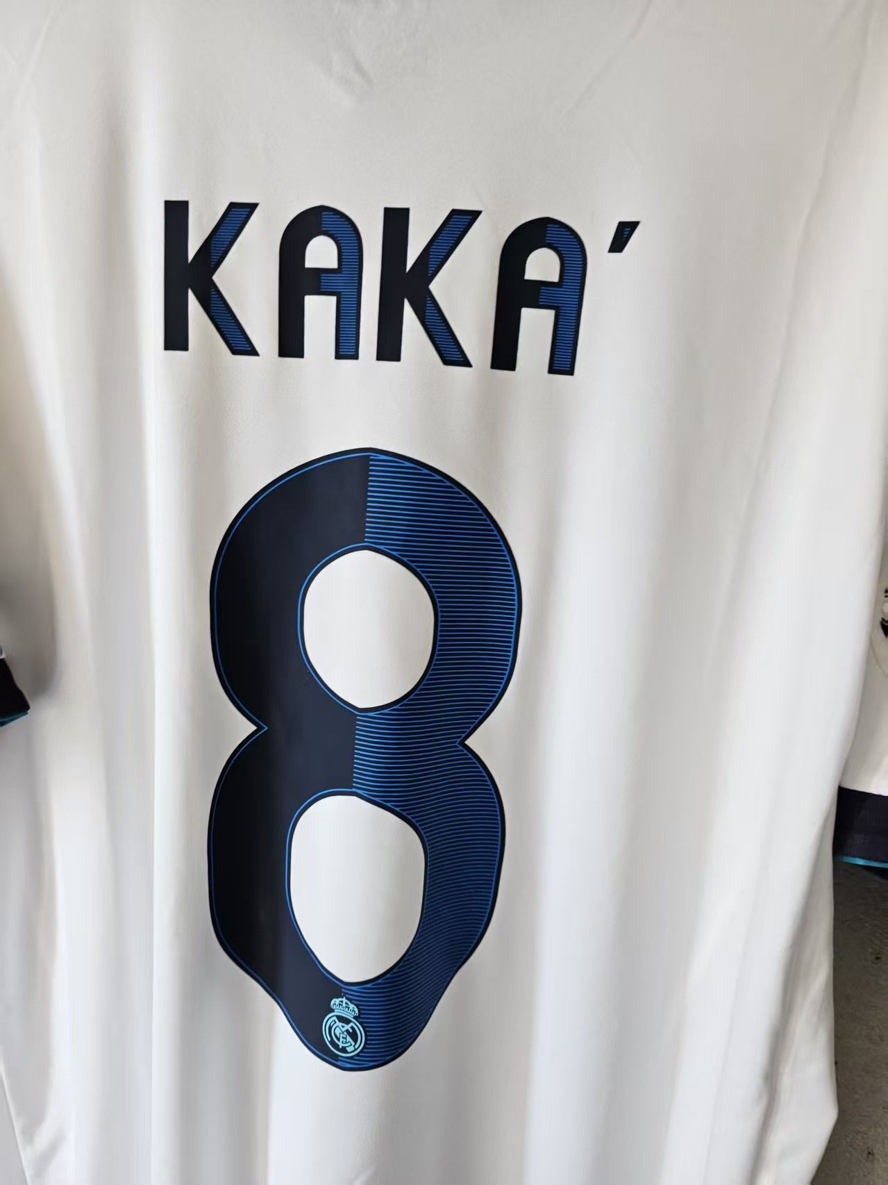 Other 2012 13 Real Madrid #8 Kaka Jersey Home Size US L / EU 52-54 / 3 - 4 Thumbnail