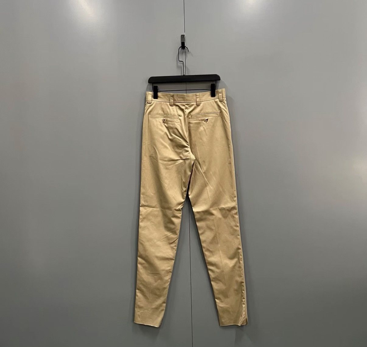 Burberry Burberry Khaki Trousers J41 Size 30" / US 8 / IT 44 - 2 Thumbnail