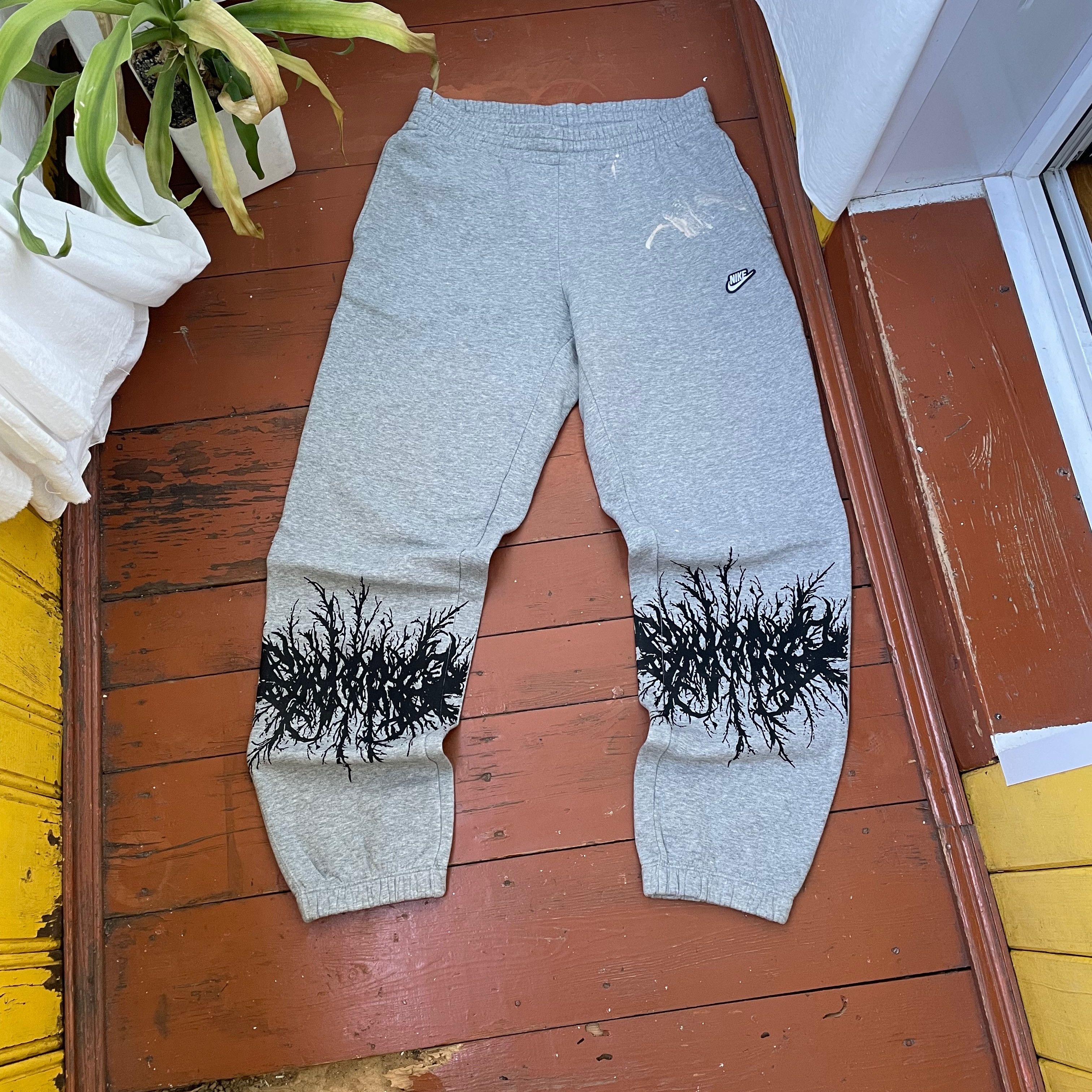 Nike Nike sweatpants custom print opium y2k grunge faded Size US 30 / EU 46 - 1 Thumbnail