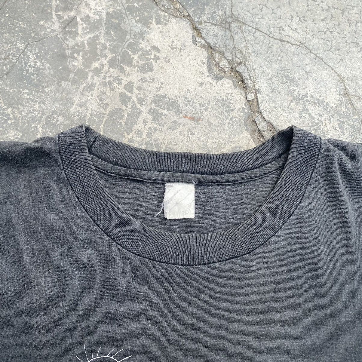 Vintage 90s Satanic lightweight tee B007 Size US M / EU 48-50 / 2 - 4 Thumbnail