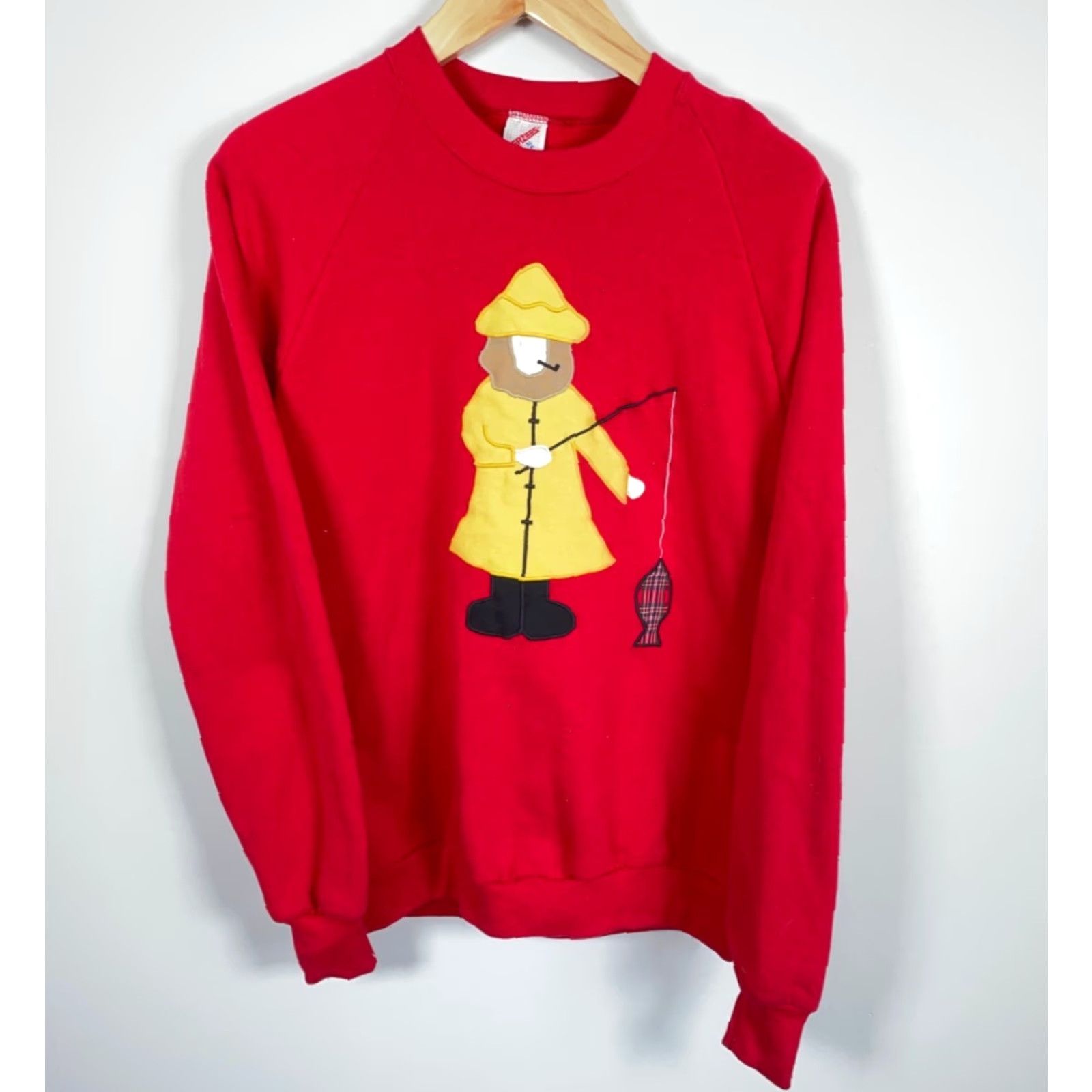 Jerzees VINTAGE Jerzees Sweatshirt Raglan Sleeve Red 90s Fisherman Applique XL Womens Size XL / US 12-14 / IT 48-50 - 2 Thumbnail