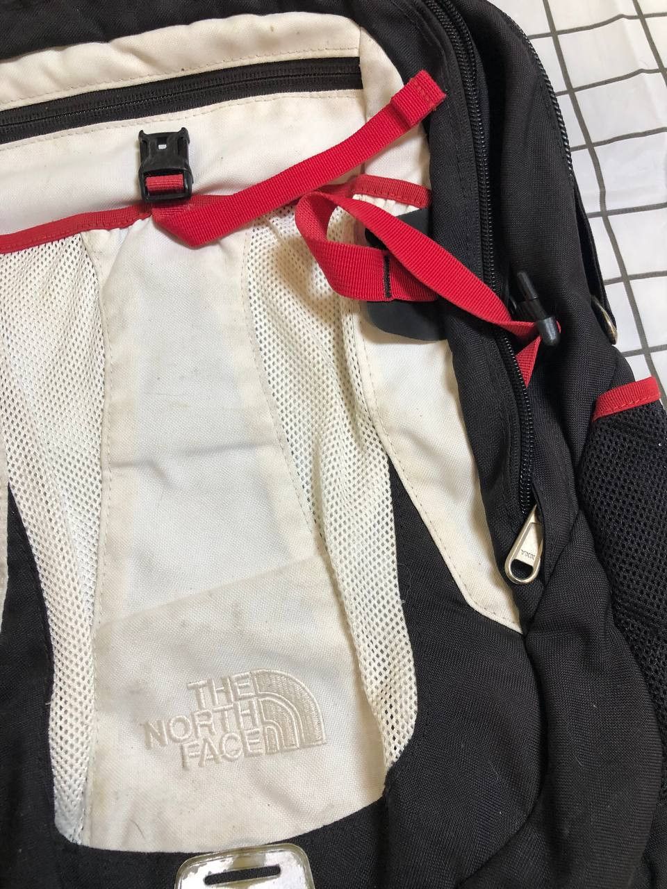 The North Face The North Face TNF Recon Daypack Backpack Hiking Gorpcore Size ONE SIZE - 4 Thumbnail