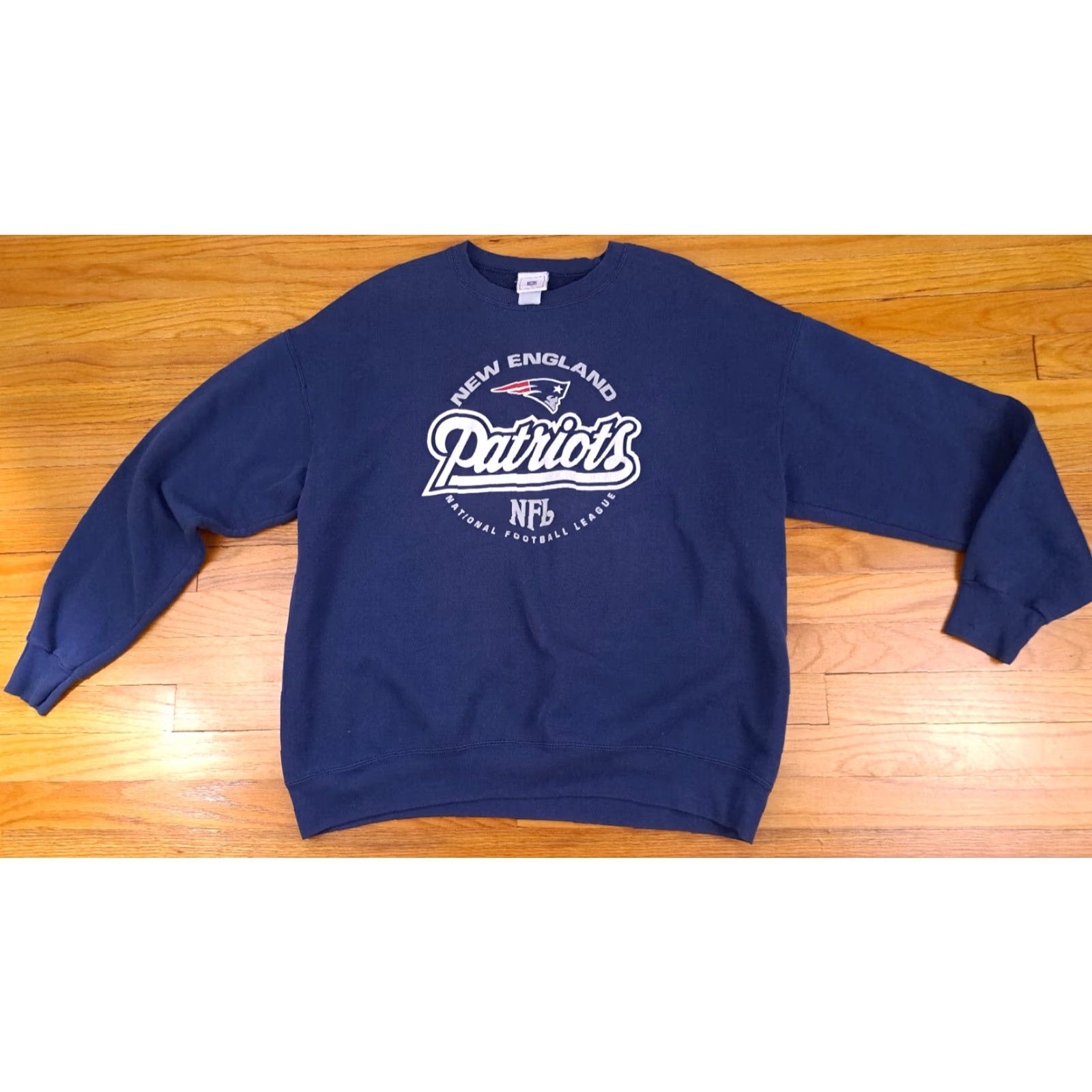 NFL New England Patriots Sweatshirt NFL Football Team Printed XL Blue Men Pullover Canvas Blue 26in Chest 26in Long Size US XL / EU 56 / 4 - 2 Thumbnail