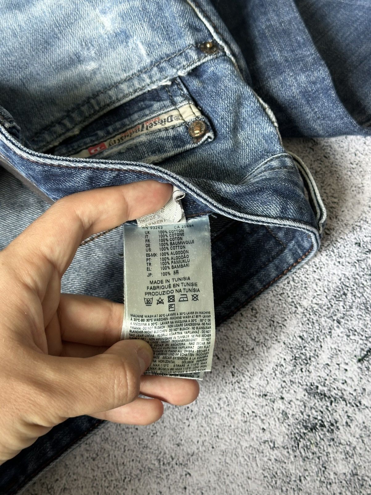 Diesel Vintage Diesel Crazy Washed Jeans Baggy Fit 36 Size Size US 36 / EU 52 - 11 Thumbnail