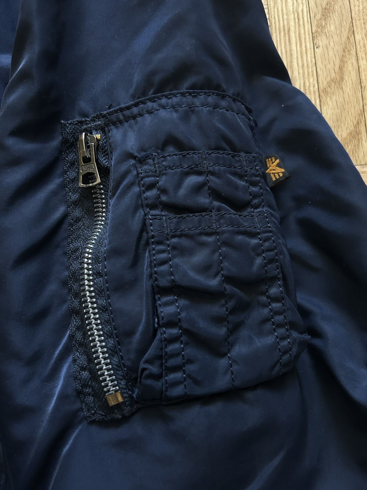 Alpha Industries Reversible 90s MA-1 Bomber jkt US army navy military usa Size US L / EU 52-54 / 3 - 5 Thumbnail