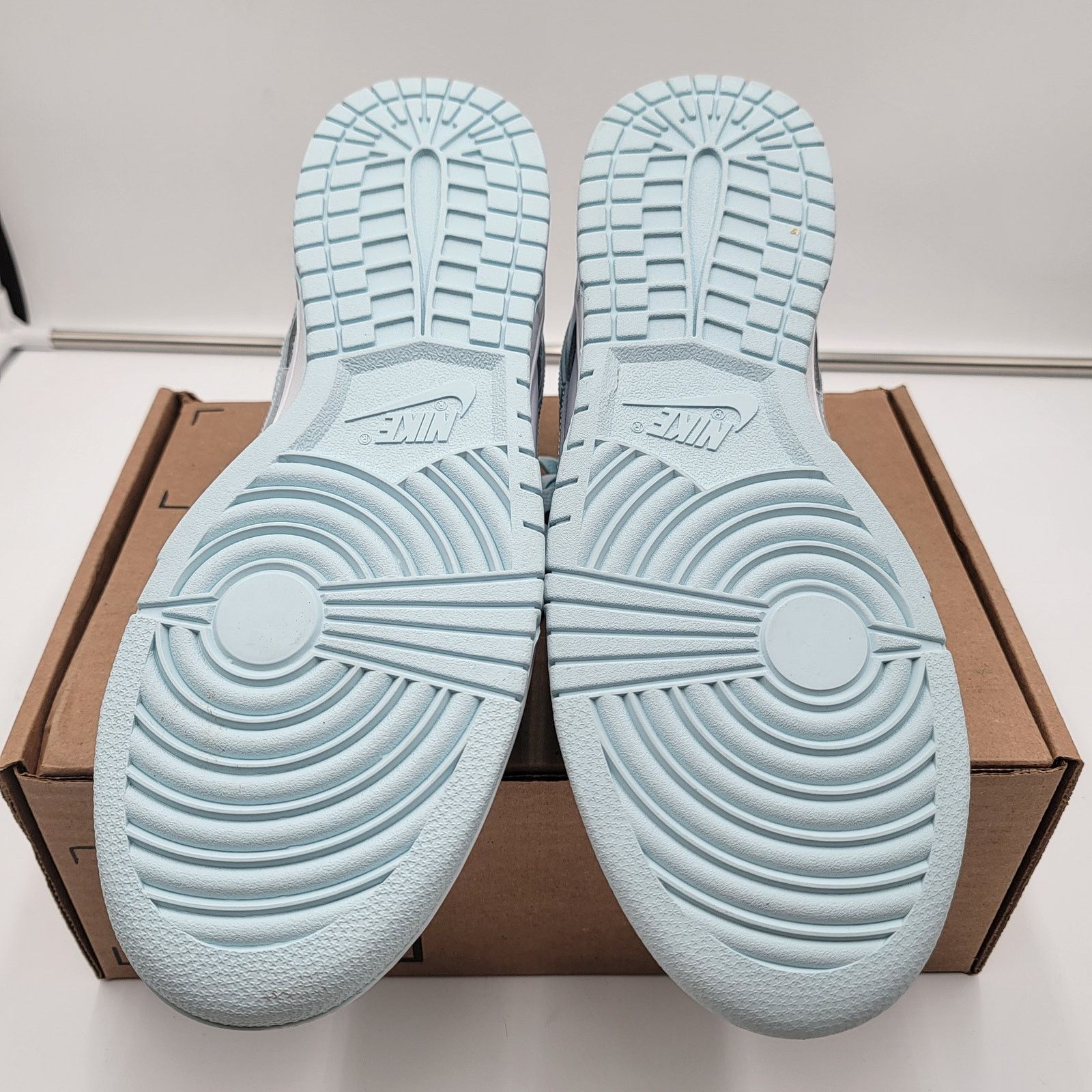 Nike Nike Dunk Low 'Glacier Blue' Sz 11 DV0833-104 (118) Size US 11 / EU 44 - 5 Thumbnail