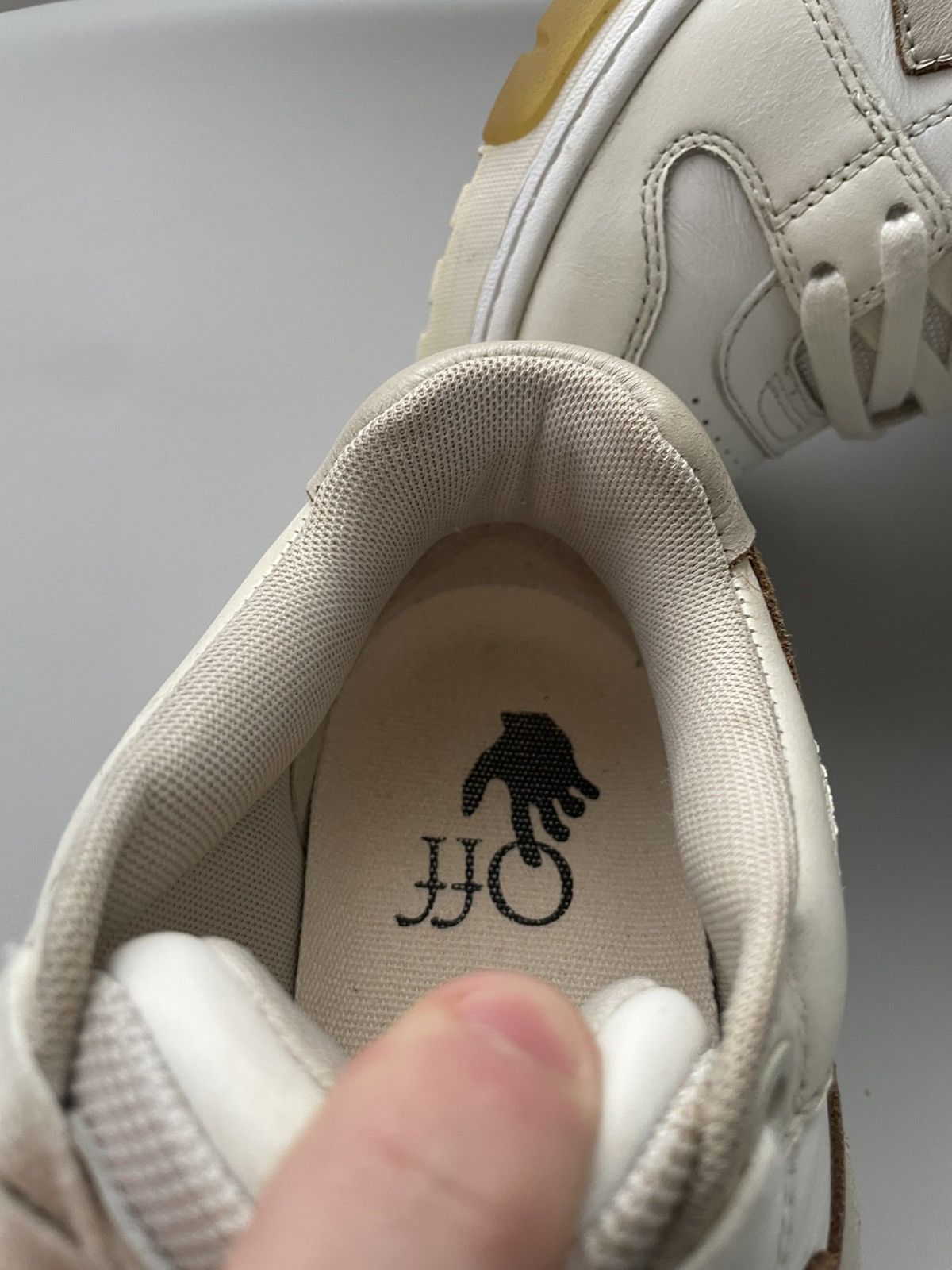 Off-White Out Of Office Beige/White men’s US 6,5 EU 39