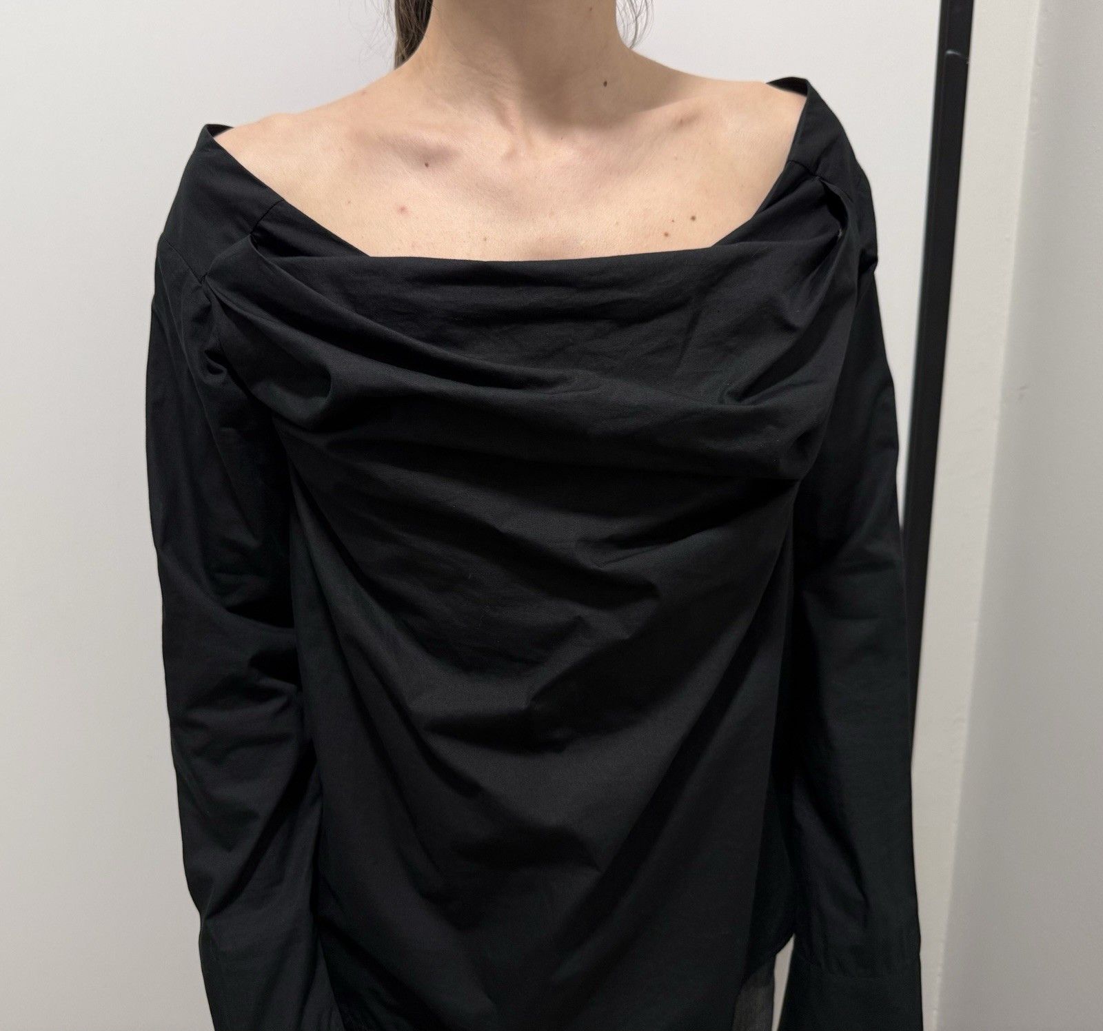 Dolce & Gabbana Dolce & Gabbana D&G Avant Garde Blouse Shirt Off Shoulders Size S / US 4 / IT 40 - 5 Thumbnail