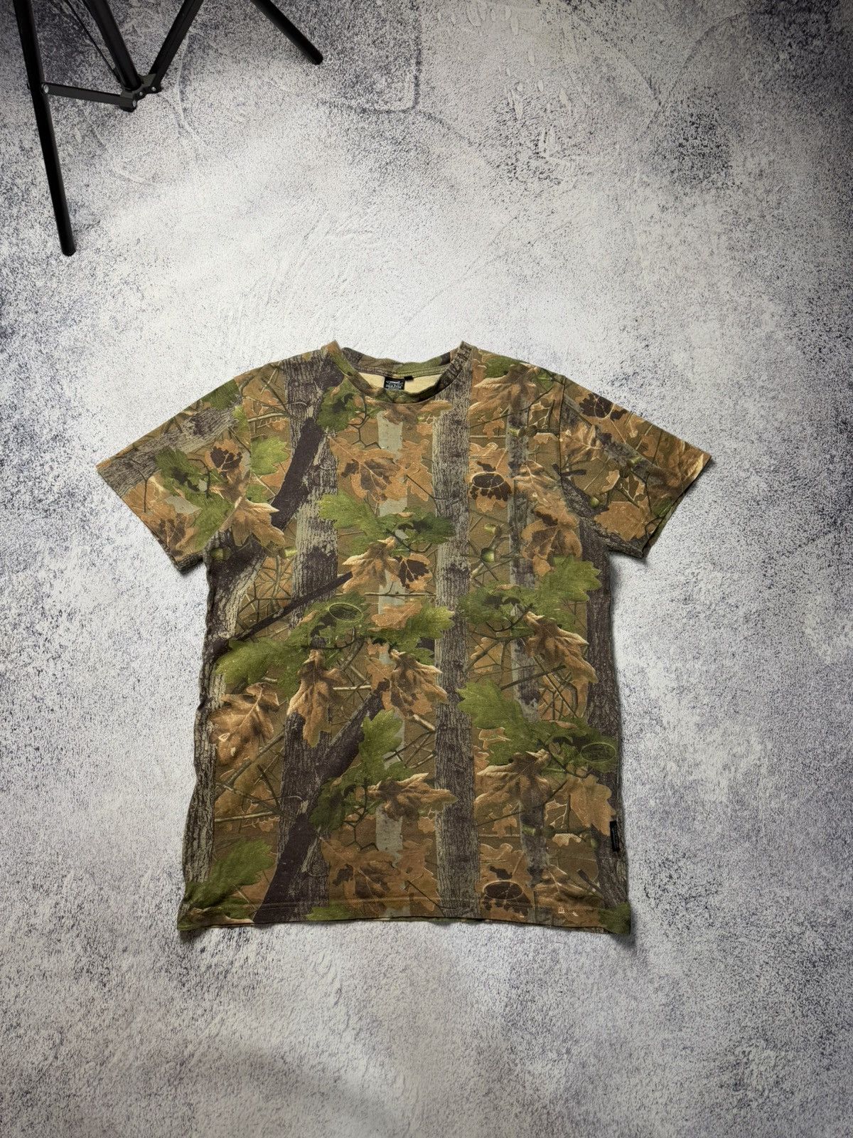 Realtree Crazy Vintage Y2K Realtree Camo T-shirt Carhartt Style Size US XL / EU 56 / 4 - 1 Thumbnail