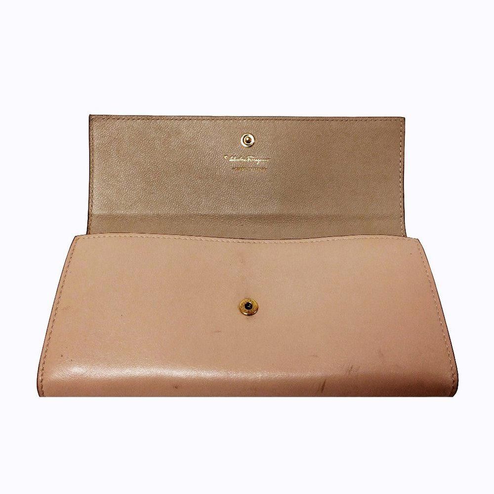 Salvatore Ferragamo Salvatore Ferragamo Gancini Bisque Leather Wallet Size ONE SIZE - 2 Thumbnail