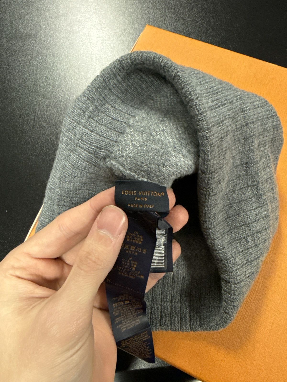 Louis Vuitton Louis Vuitton Grey Beanie Box + Reciept Size ONE SIZE - 20 Thumbnail