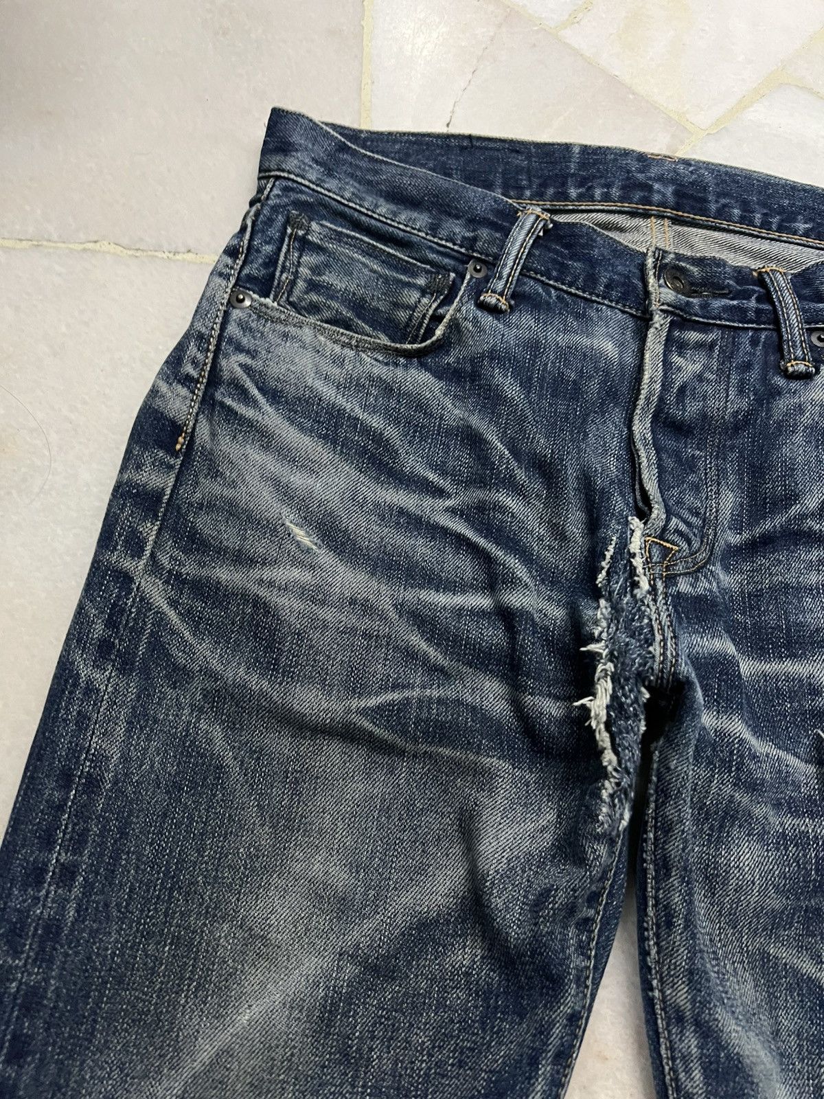 Japanese Brand Vintage Kuro Graphite Distressed Selvedge Jean Japan Size US 30 / EU 46 - 8 Thumbnail