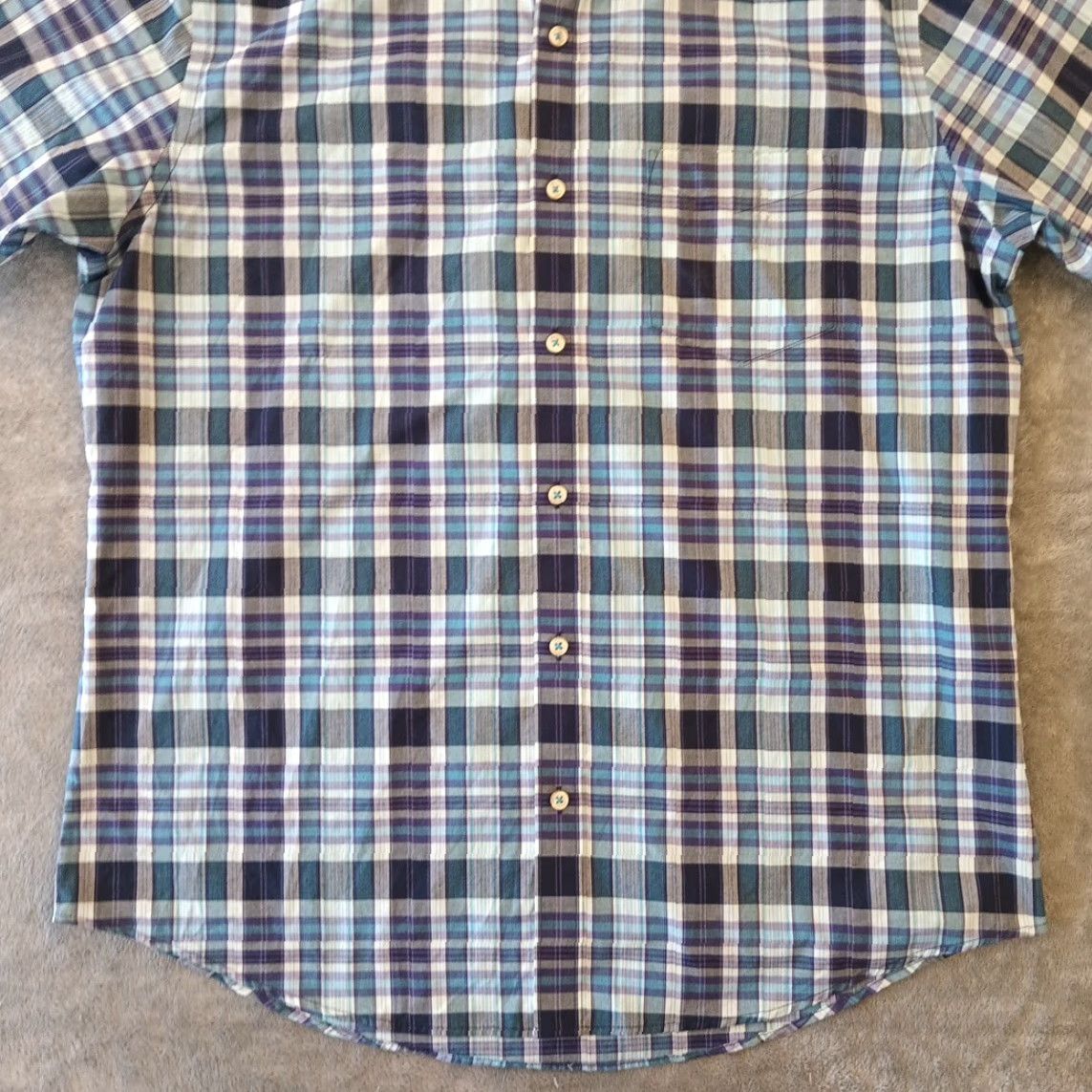 Van Heusen Van Heusen Shirt Mens Large Purple Plaid Short Sleeve Button-Down Collar Classic Casual Regular Cotton Blend Size US L / EU 52-54 / 3 - 5 Thumbnail