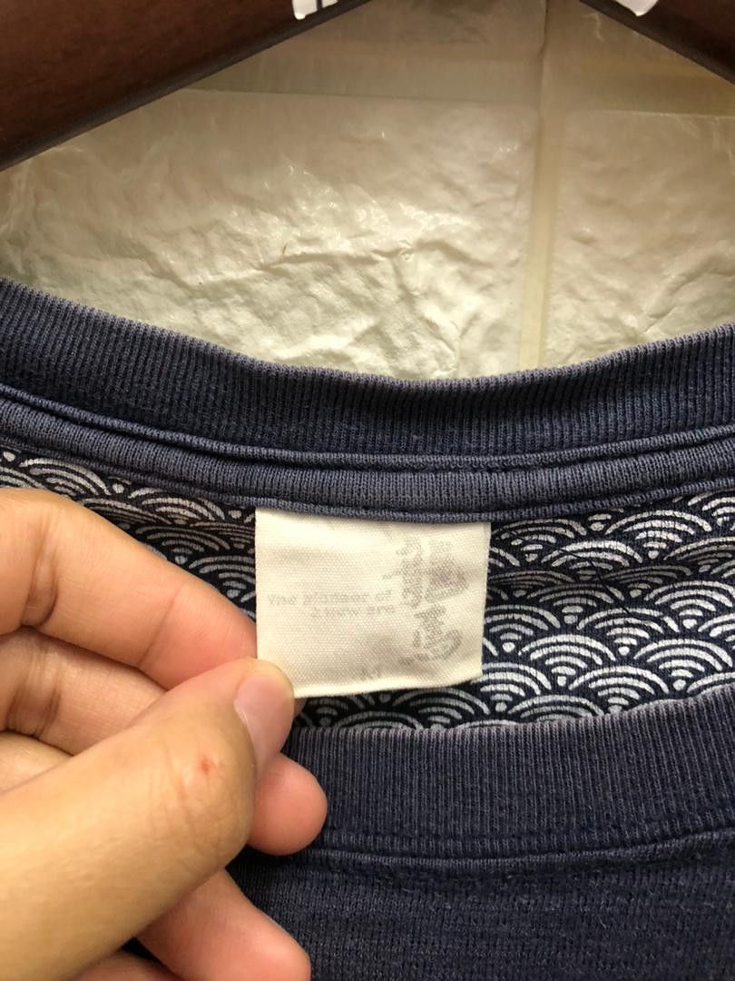 Japanese Brand Vintage Thrashed Faded Vintage Samurai wave Size US M / EU 48-50 / 2 - 3 Thumbnail