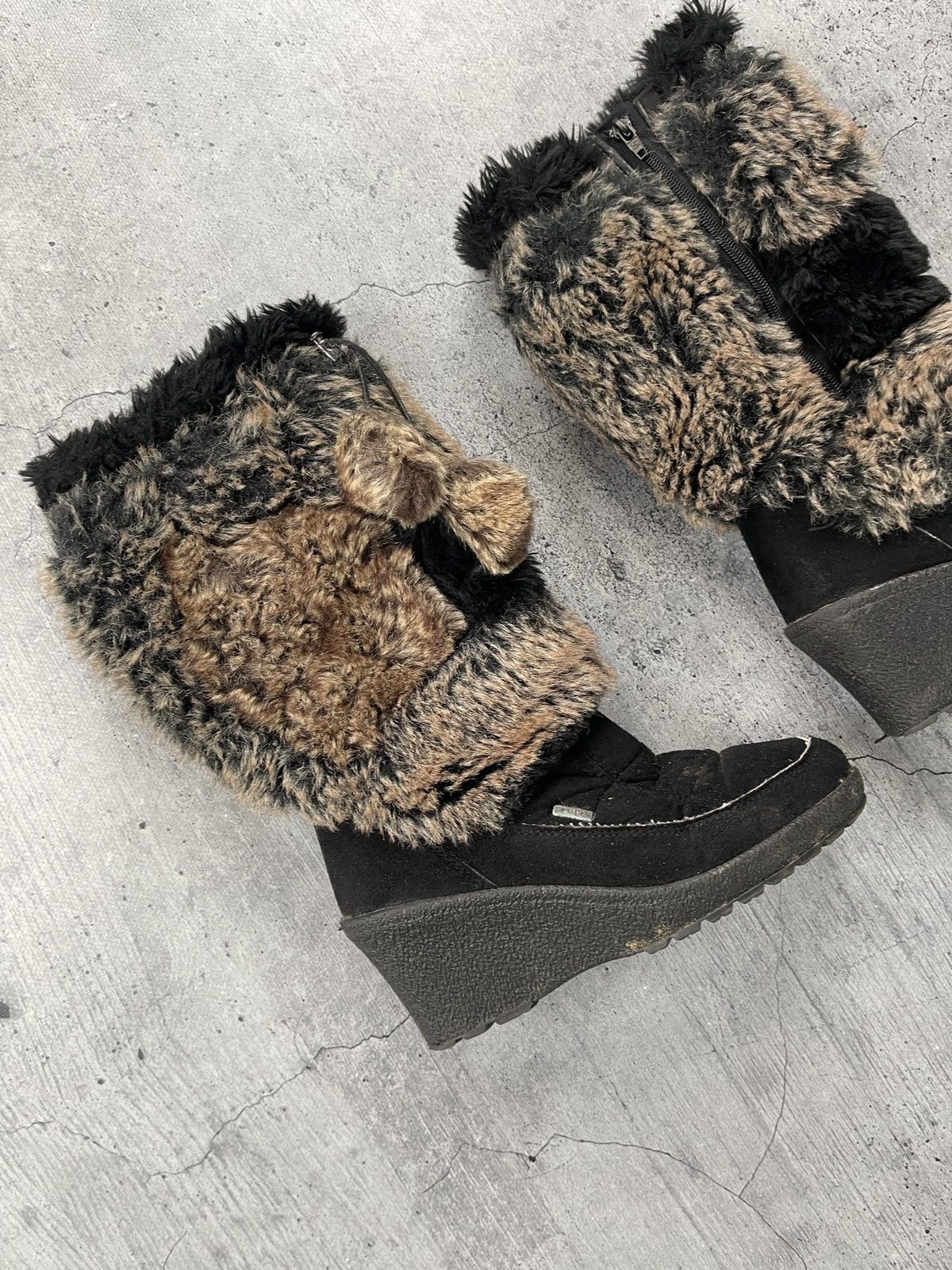 Moon Boot Mink Snow Boots High Boots Yeti Fur Boots Suede Rare Size 40 Size US 8.5 / IT 38.5 - 3 Thumbnail