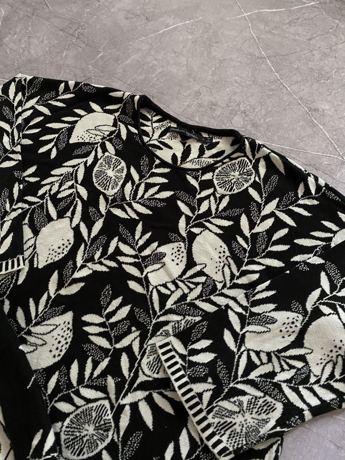Designer × Gudrun Sjoden Rare Gudrun Sjoden Leinen Black Sweater Floral Print Size L Size L / US 10 / IT 46 - 3 Thumbnail