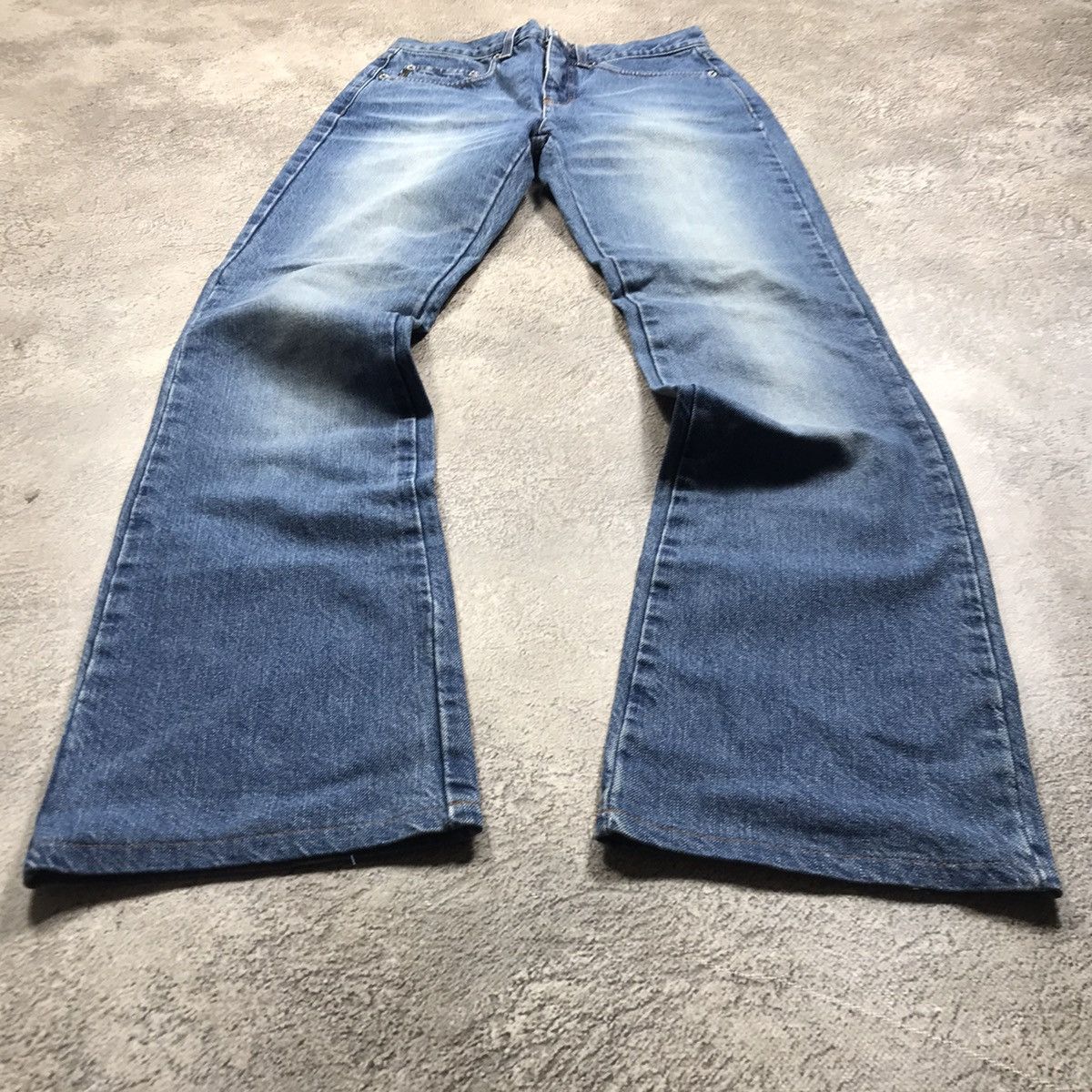 Vintage Vintage 90s Iceberg Distressed Flared Jeans Grunge Baggy 28 Size 28" / US 6 / IT 42 - 1 Thumbnail