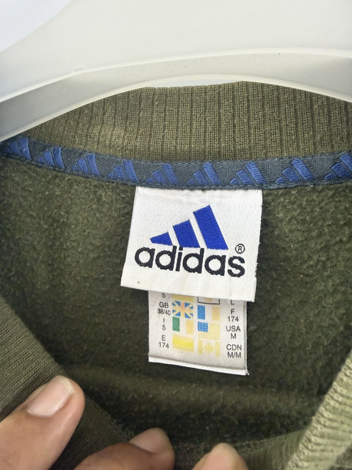 Adidas 🔥Y2K O.G Adidas Three Stripes Embroidery Logo Sweatshirt - M Size US M / EU 48-50 / 2 - 7 Thumbnail