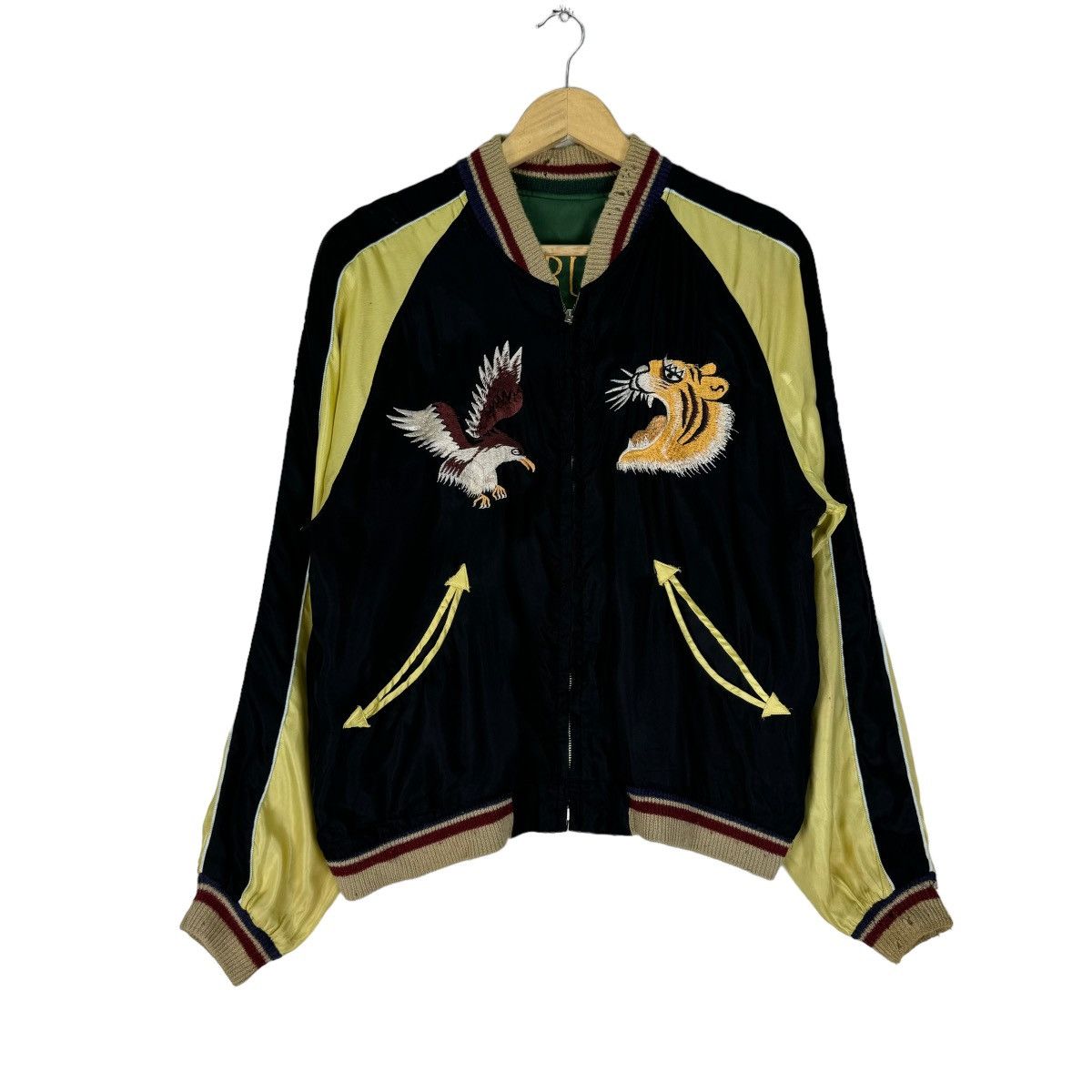 Toyo Enterprises 🔥SUKAJAN TOYO ENTERPRISE X LOONEY TUNES REVERSIBLE JACKET Size US M / EU 48-50 / 2 - 12 Thumbnail