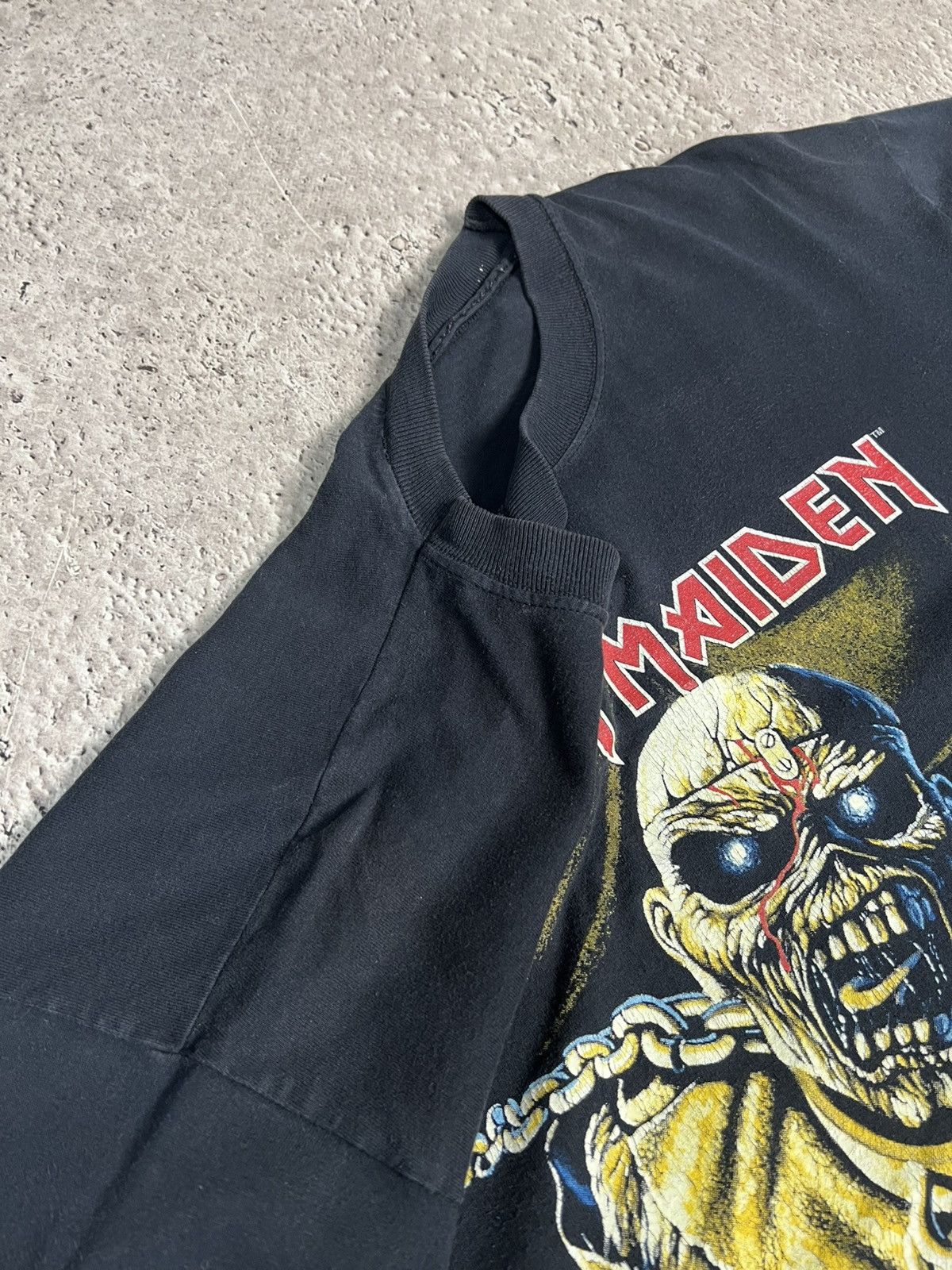 Band Tees × Iron Maiden × Vintage 00s Iron Maiden TOUR 2003 t shirt Faded BOXY Size US L / EU 52-54 / 3 - 9 Thumbnail