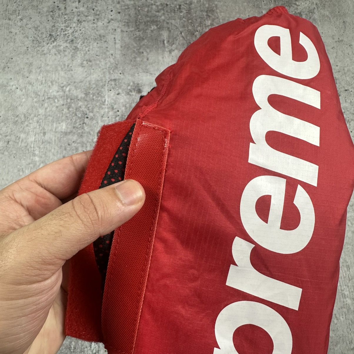 Supreme Vintage Supreme Big Logo Hand Warmer Size ONE SIZE - 6 Thumbnail