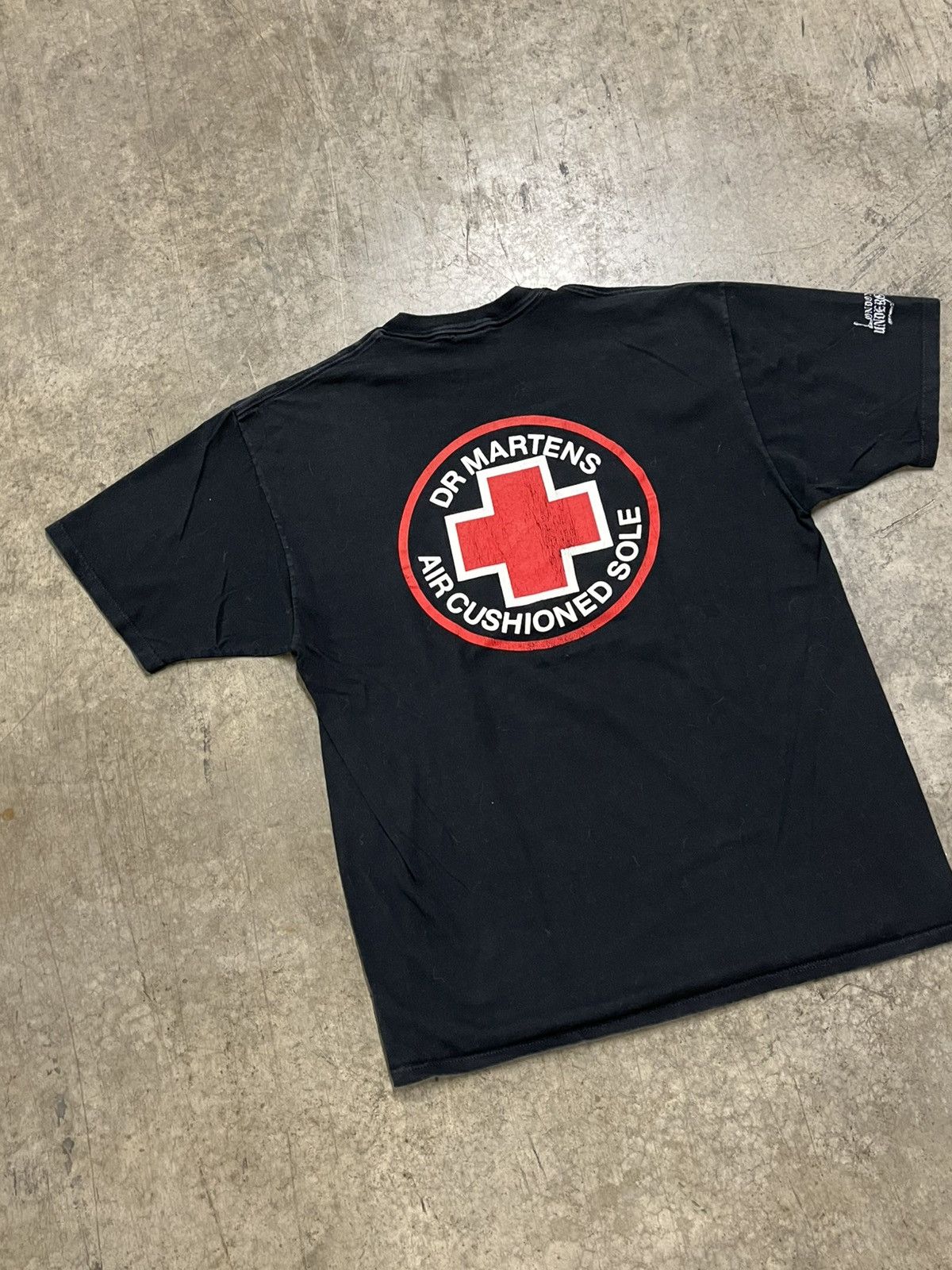Vintage Vintage doc martens 90s promo tee shirt rare hype streetwear Size US XL / EU 56 / 4 - 7 Thumbnail