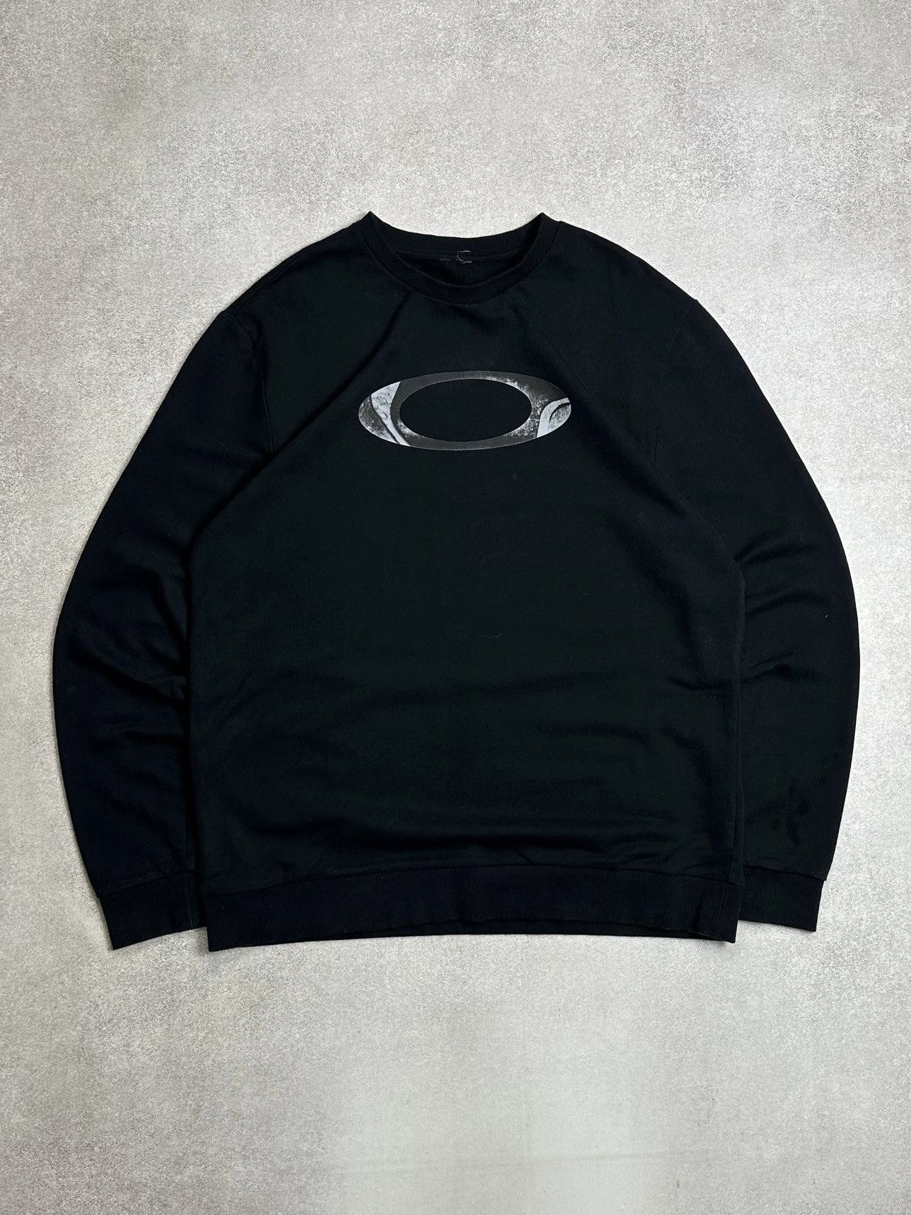 Oakley Vintage Oakley Software Big Logo Black Sweatshirt Rare XL Size US XL / EU 56 / 4 - 1 Thumbnail