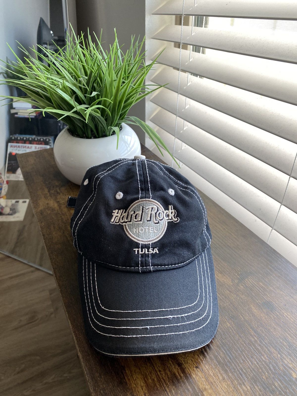 Hard Rock Cafe Vintage Hard Rock Cafe Hat Size ONE SIZE - 1 Thumbnail
