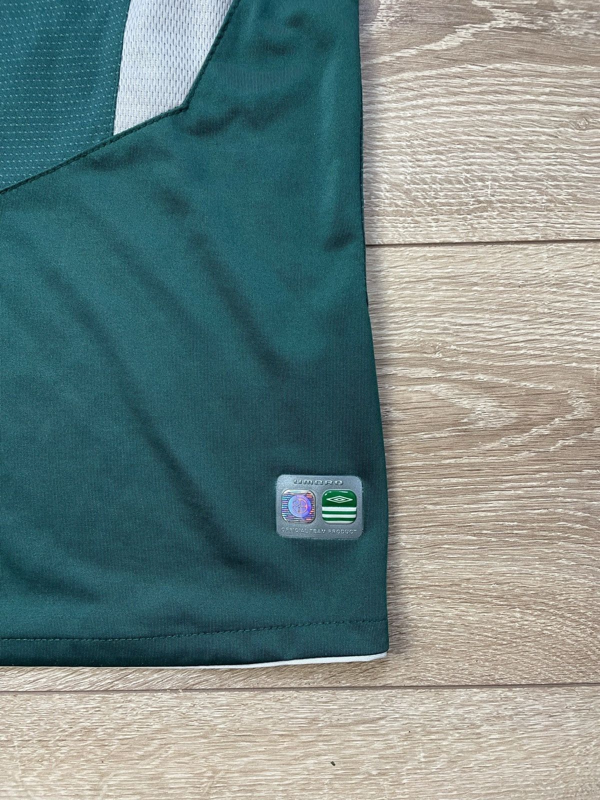 Umbro Celtic FC 2004 2005 Away Football Shirt Soccer Jersey Size m Size US M / EU 48-50 / 2 - 9 Thumbnail