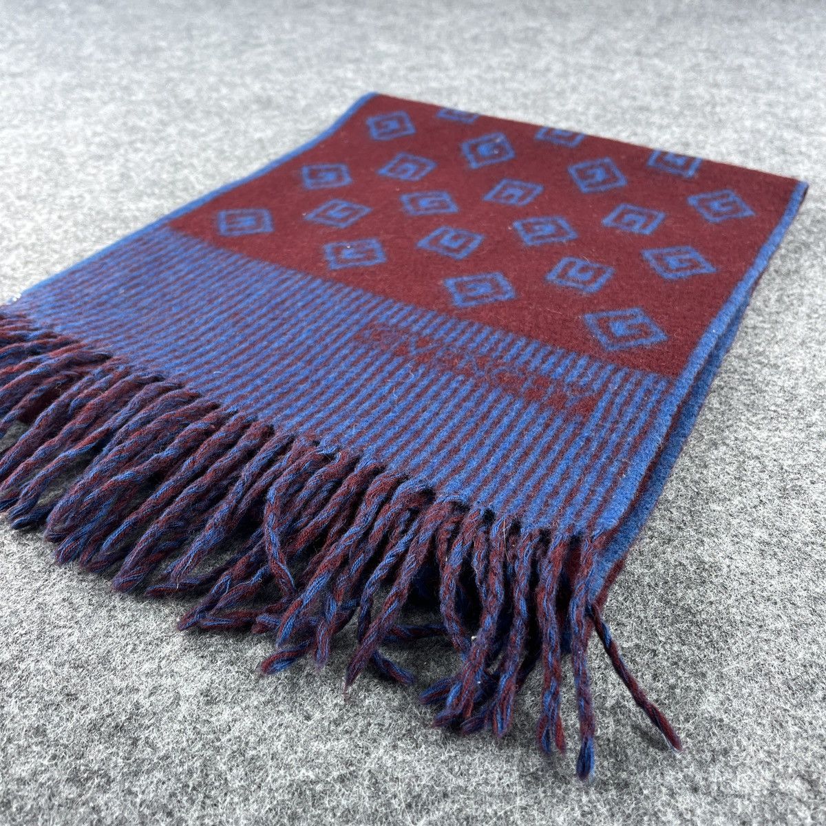 Other Wool Givenchy Scarf / Muffler / Neckwear T1209 Size ONE SIZE - 4 Thumbnail
