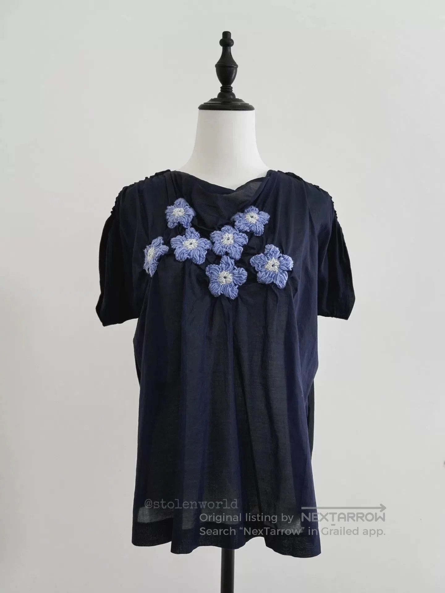 Tricot Comme des Garcons navy flower embroidered top. Size M / US 6-8 / IT 42-44 - 2 Thumbnail