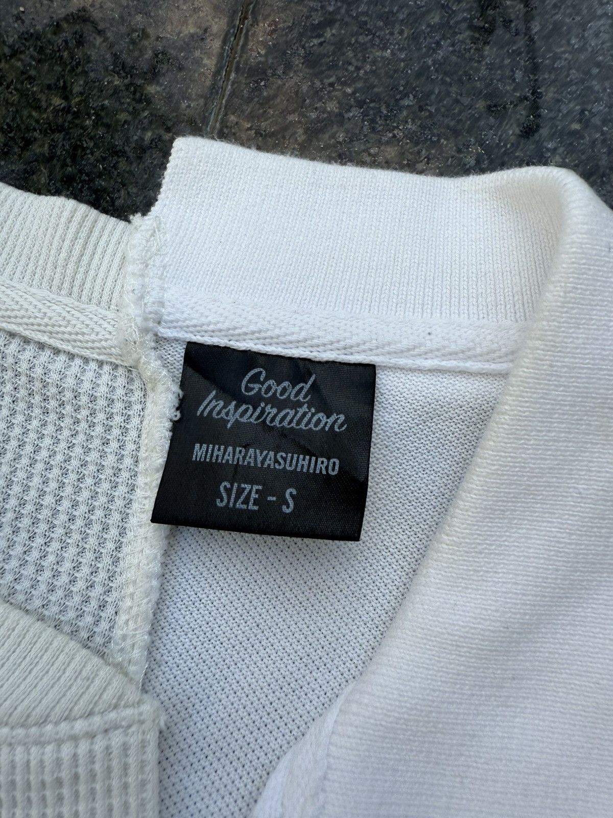 Undercover 90’s UNDERCOVER GU RARE MULTI LOGO RUGBY POLO Y2K TEE TSHIRT Size US S / EU 44-46 / 1 - 9 Thumbnail