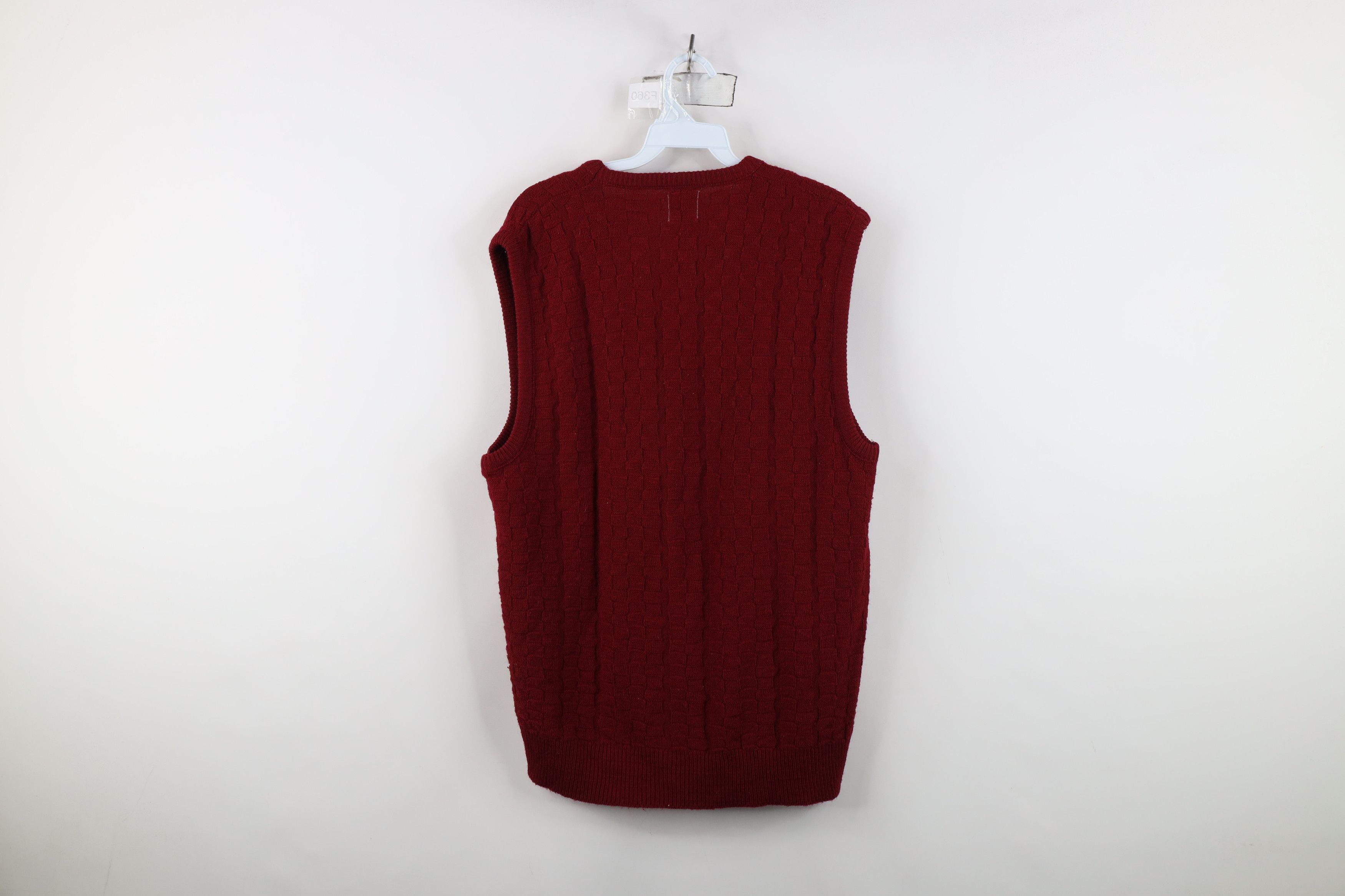 Vintage Vintage 70s Streetwear Weave Knit Blank Sweater Vest Red USA Size US L / EU 52-54 / 3 - 7 Thumbnail