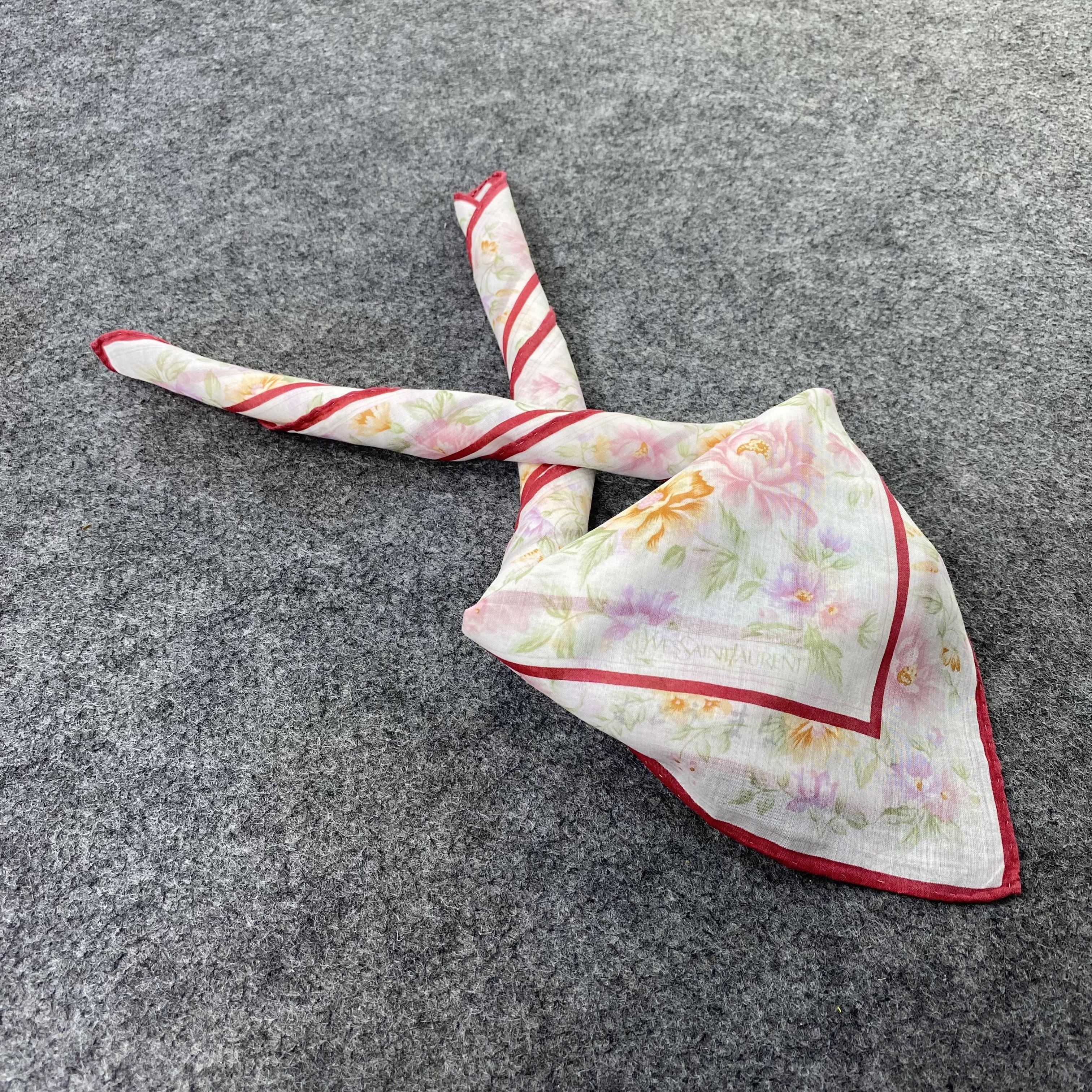 Yves Saint Laurent Yves Saint Laurent Handkerchief /Bandana /Neckerchief-B2216 Size ONE SIZE - 1 Thumbnail