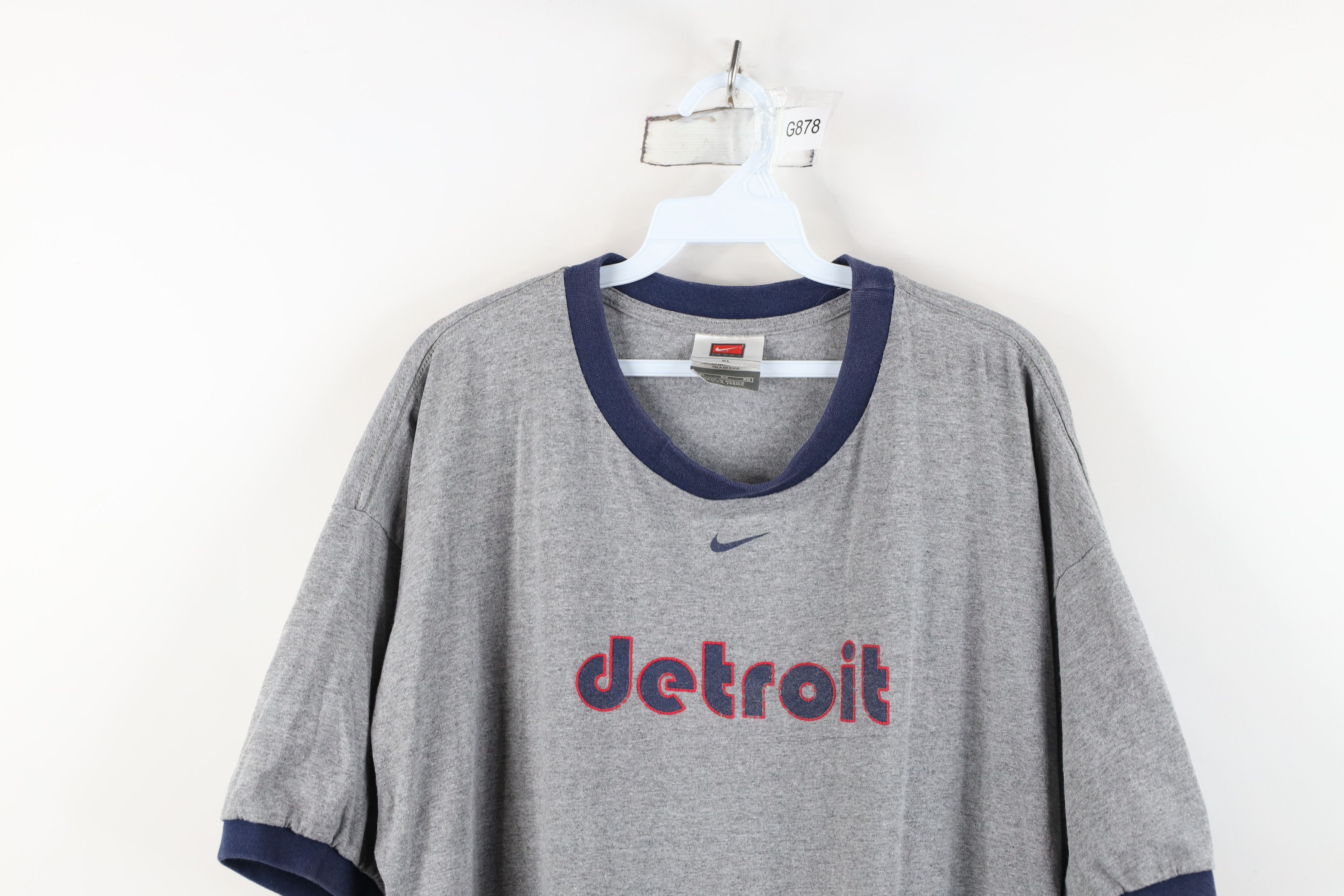 Nike Vintage Nike Swoosh Detroit Pistons Ringer T-Shirt Gray Size US XL / EU 56 / 4 - 2 Thumbnail
