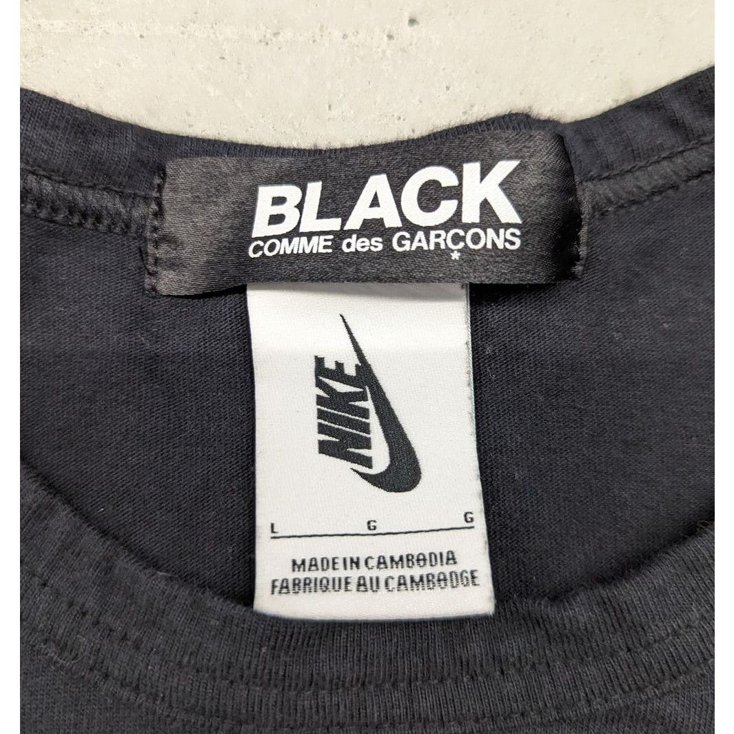 Comme des Garcons Black × Nike Comme Des Garcons BLACK x Nike heart swoosh t-shirt Size US L / EU 52-54 / 3 - 3 Thumbnail