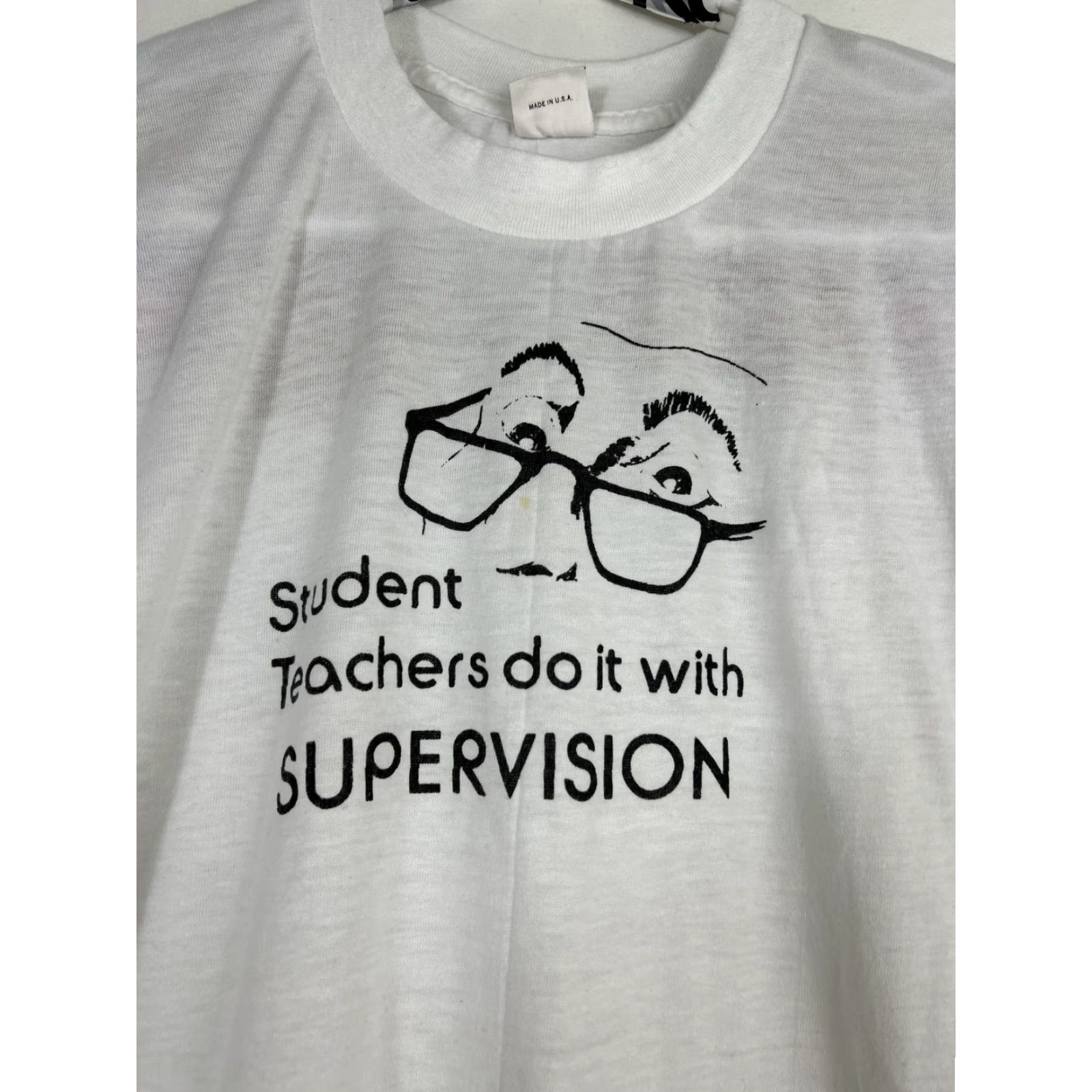 Vintage VINTAGE MERVYNS T-SHIRT Men White Short Sleeve L Teacher 20” 27” Size US L / EU 52-54 / 3 - 2 Thumbnail