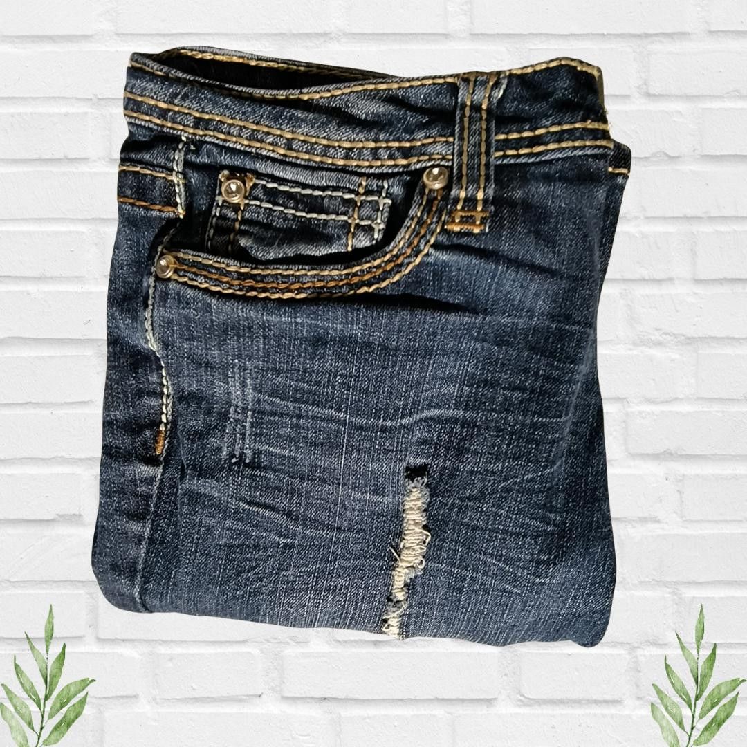 Designer Soundgirl Women's Distress Blue Embellished Jeans Size 9 Size 28" / US 6 / IT 42 - 6 Thumbnail